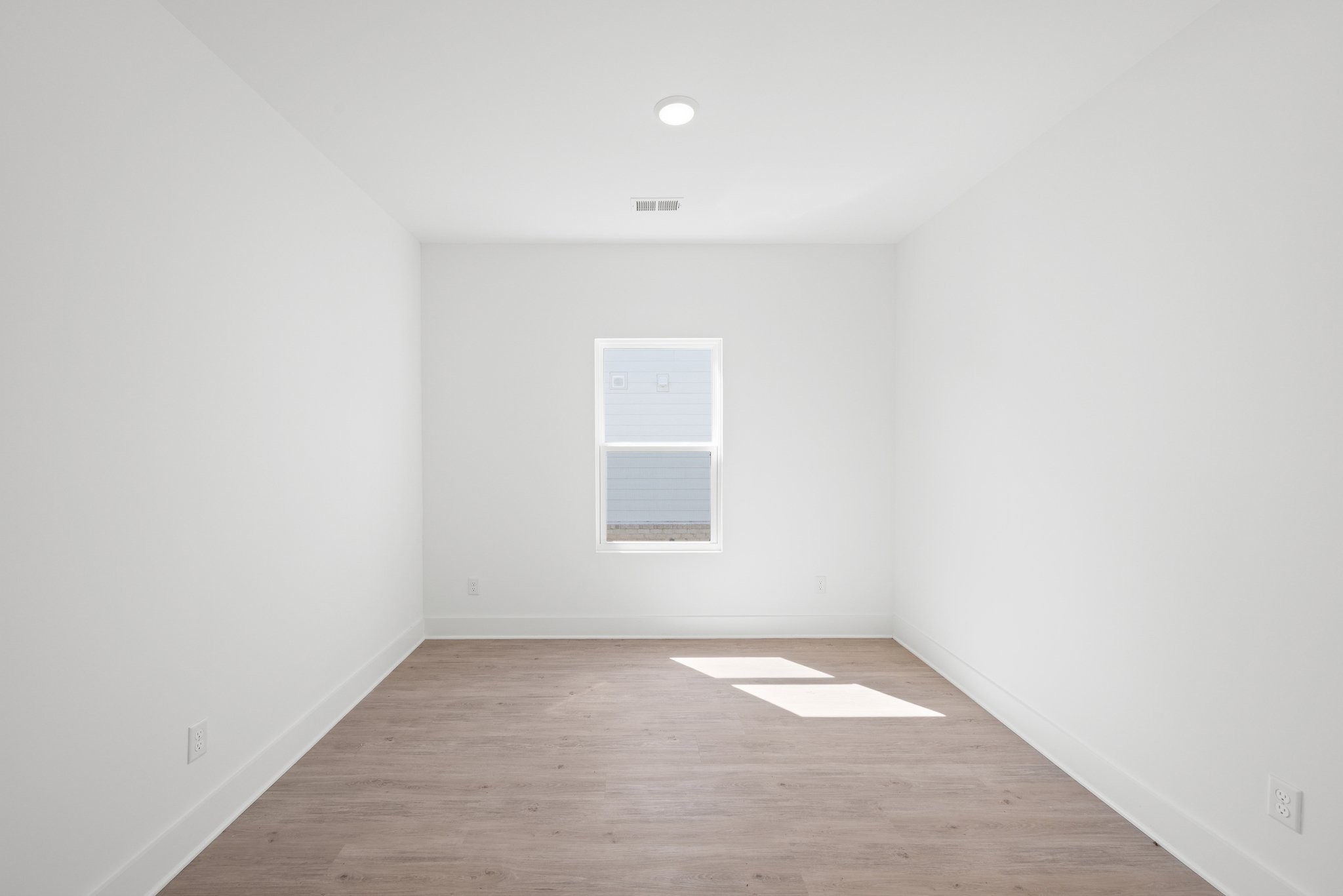 368 Kessel Street Property Photo 10