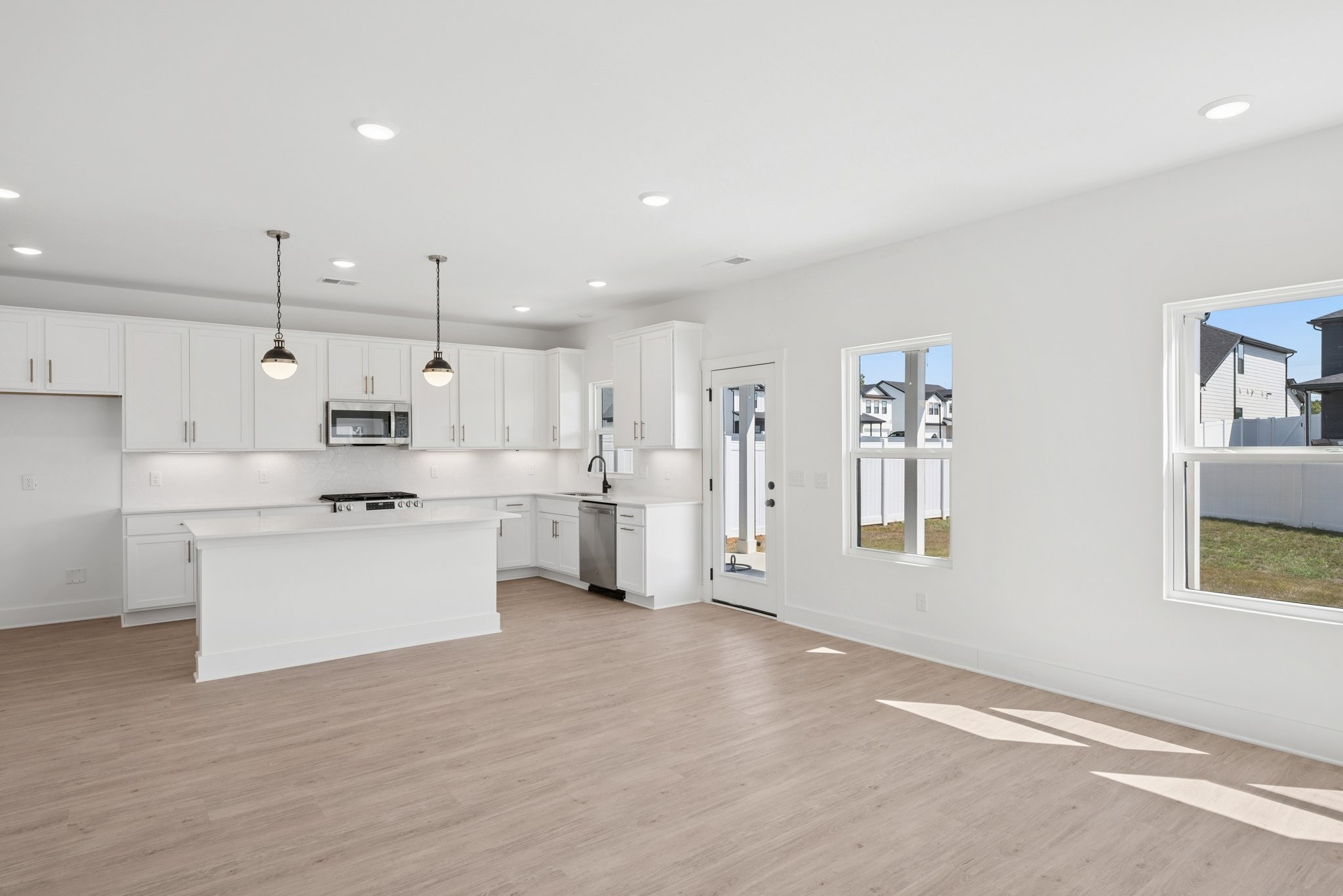 368 Kessel Street Property Photo 13