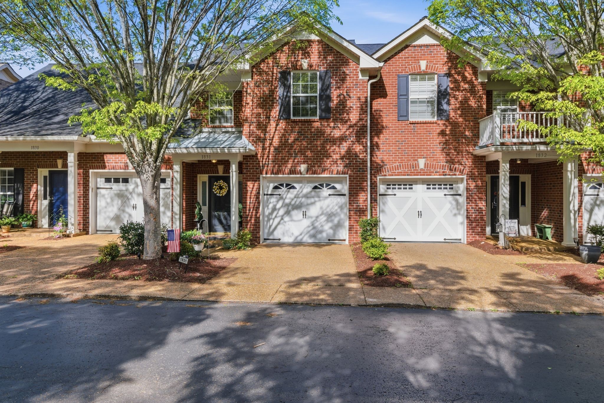 1831 Brentwood Pointe Property Photo 2