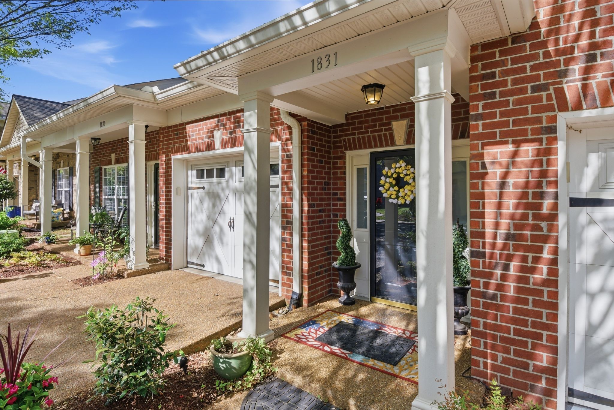 1831 Brentwood Pointe Property Photo 3