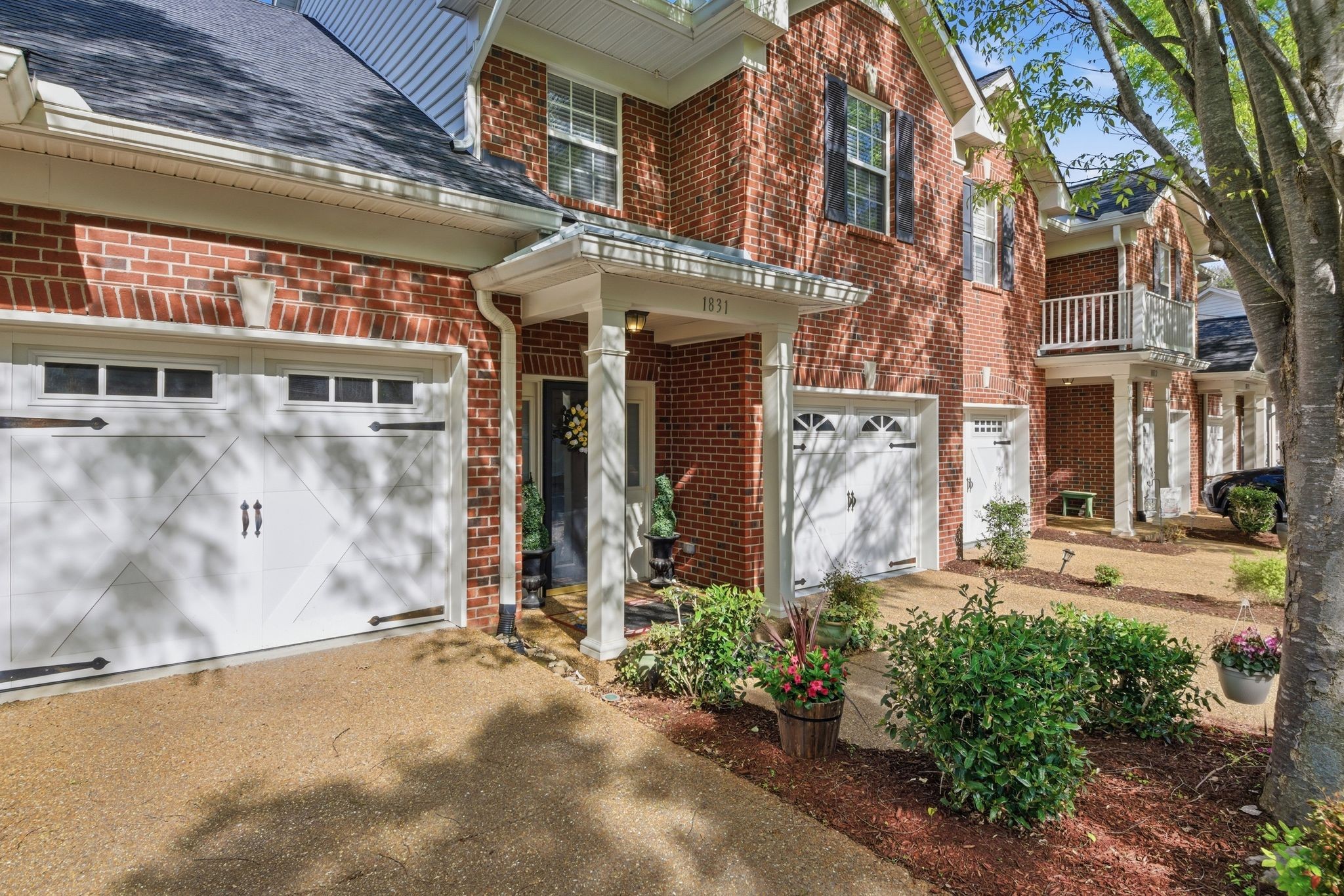 1831 Brentwood Pointe Property Photo 4