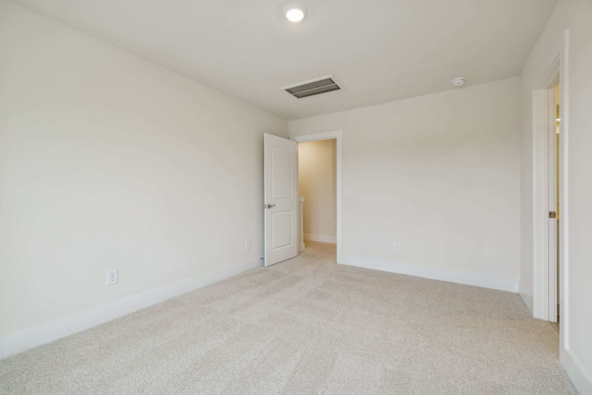 206 Dry Creek Commons Property Photo 29