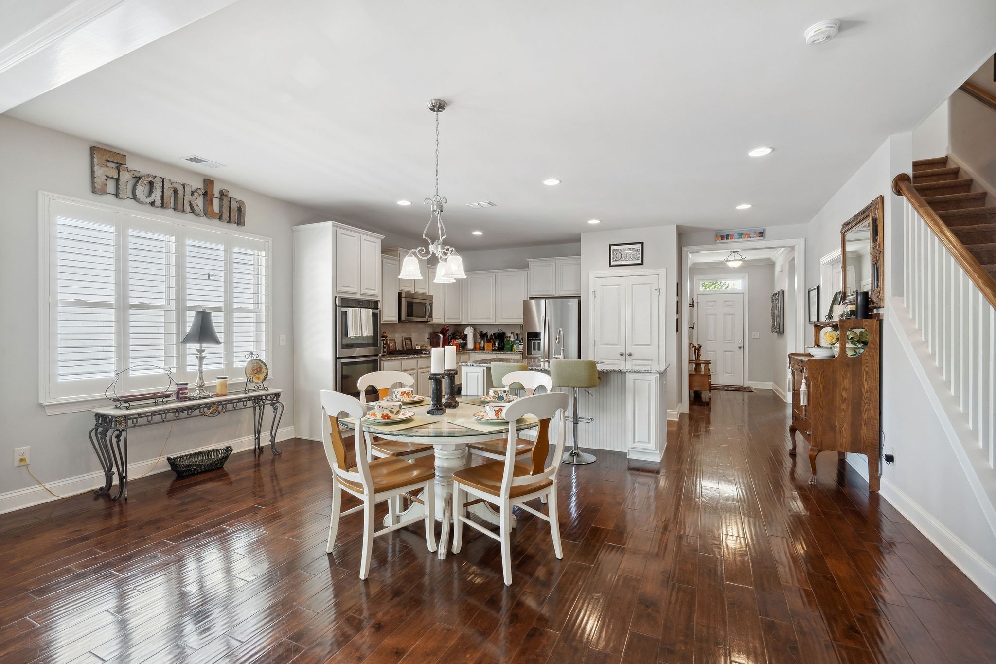 804 Charming Ct Property Photo 13
