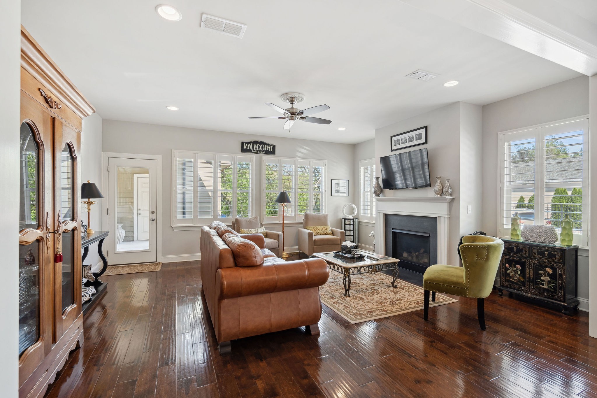 804 Charming Ct Property Photo 14