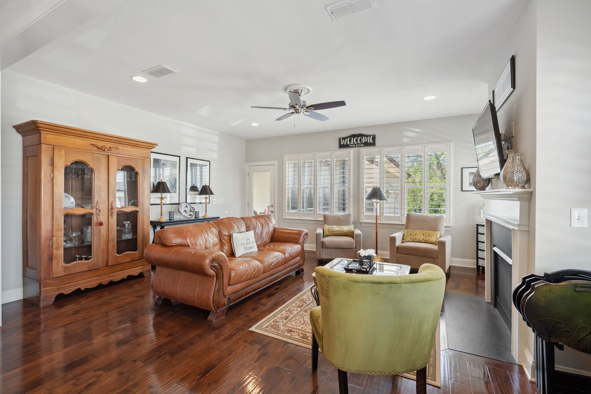 804 Charming Ct Property Photo 15