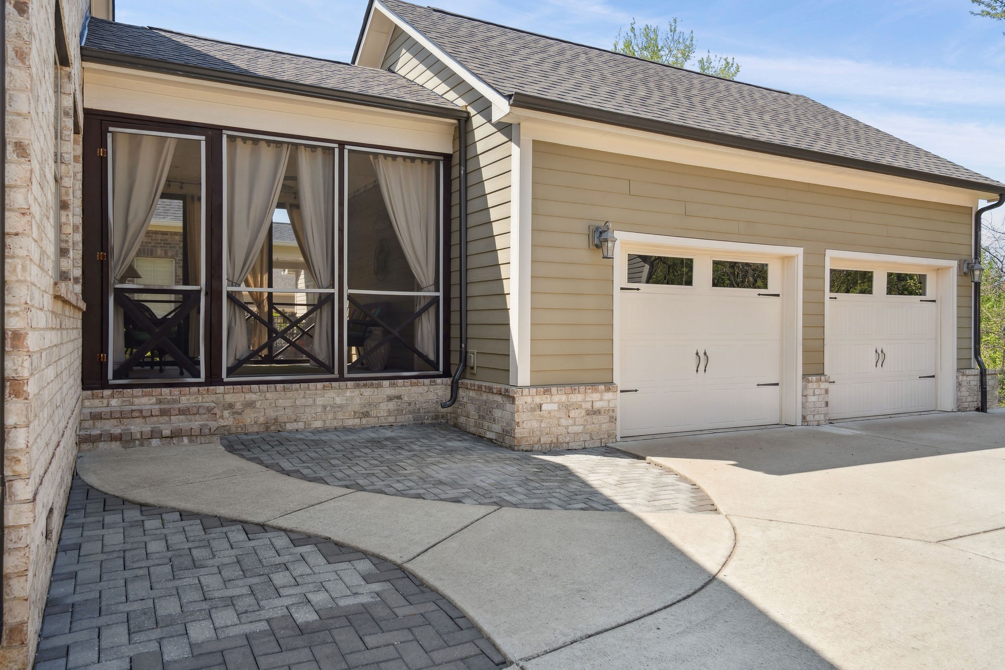 804 Charming Ct Property Photo 34