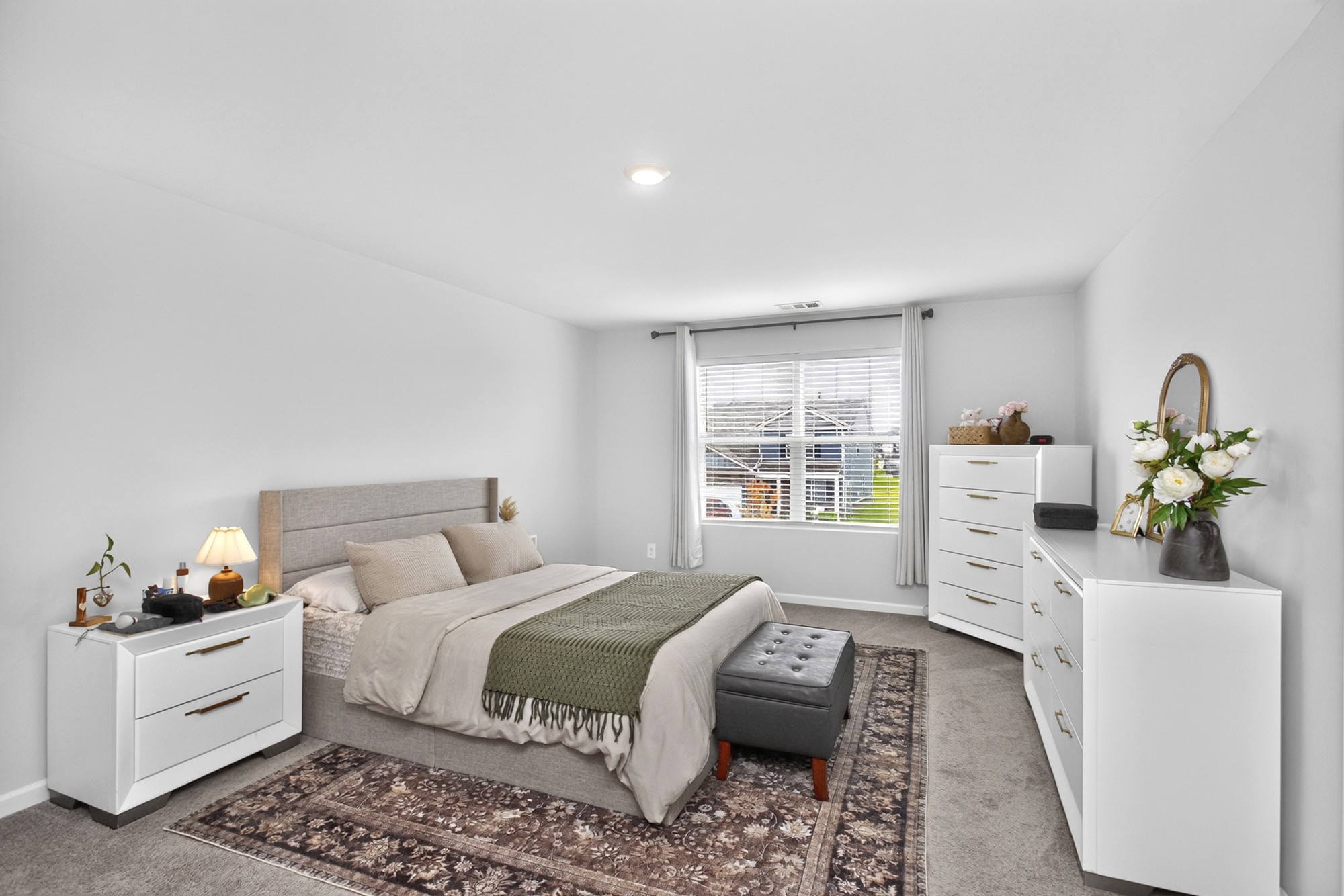 7301 Golden Way Property Photo 5