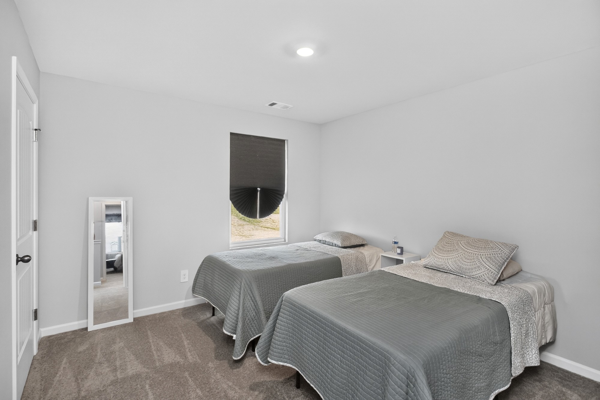 7301 Golden Way Property Photo 33