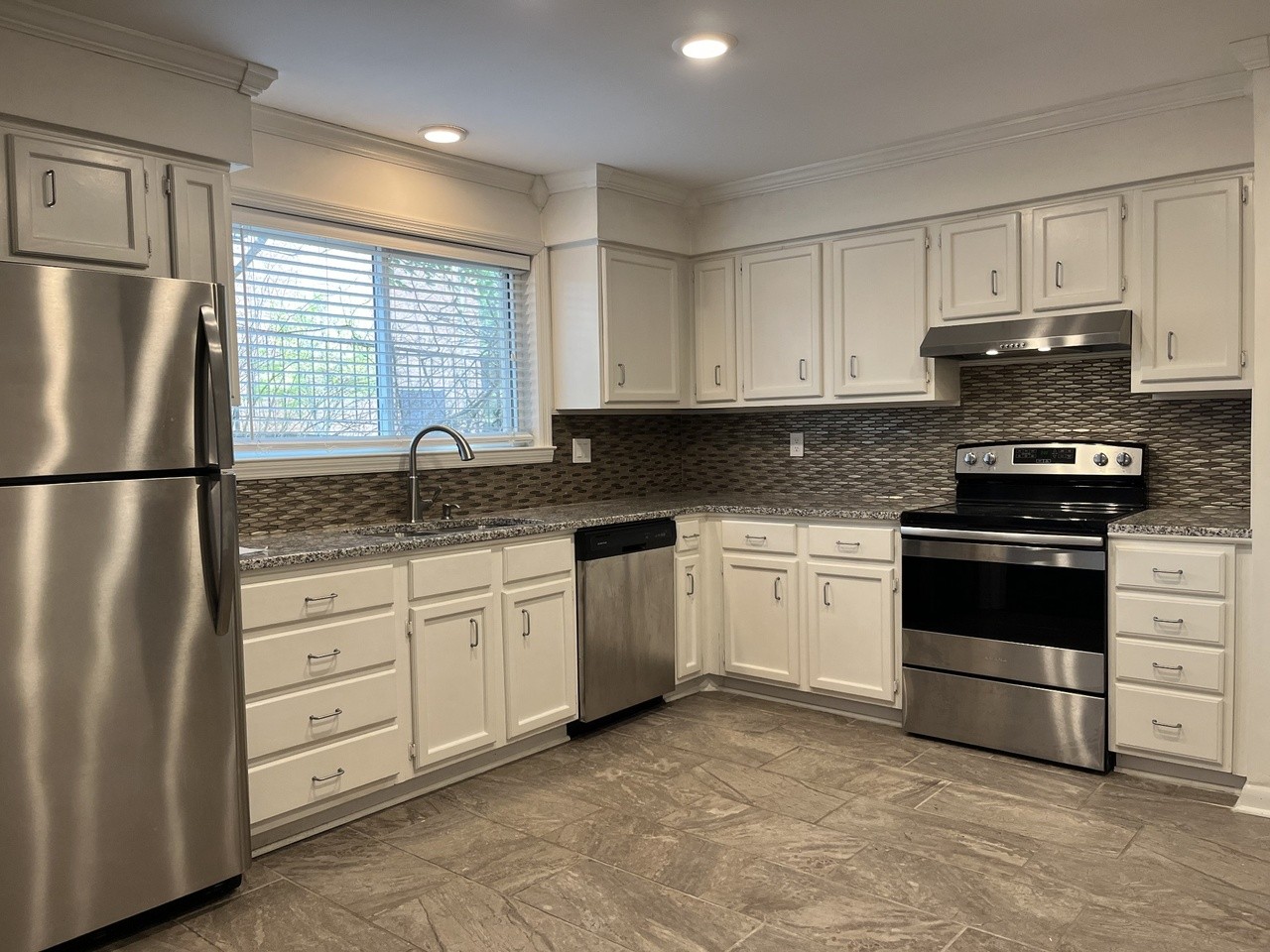 4487 Post Pl Property Photo 1
