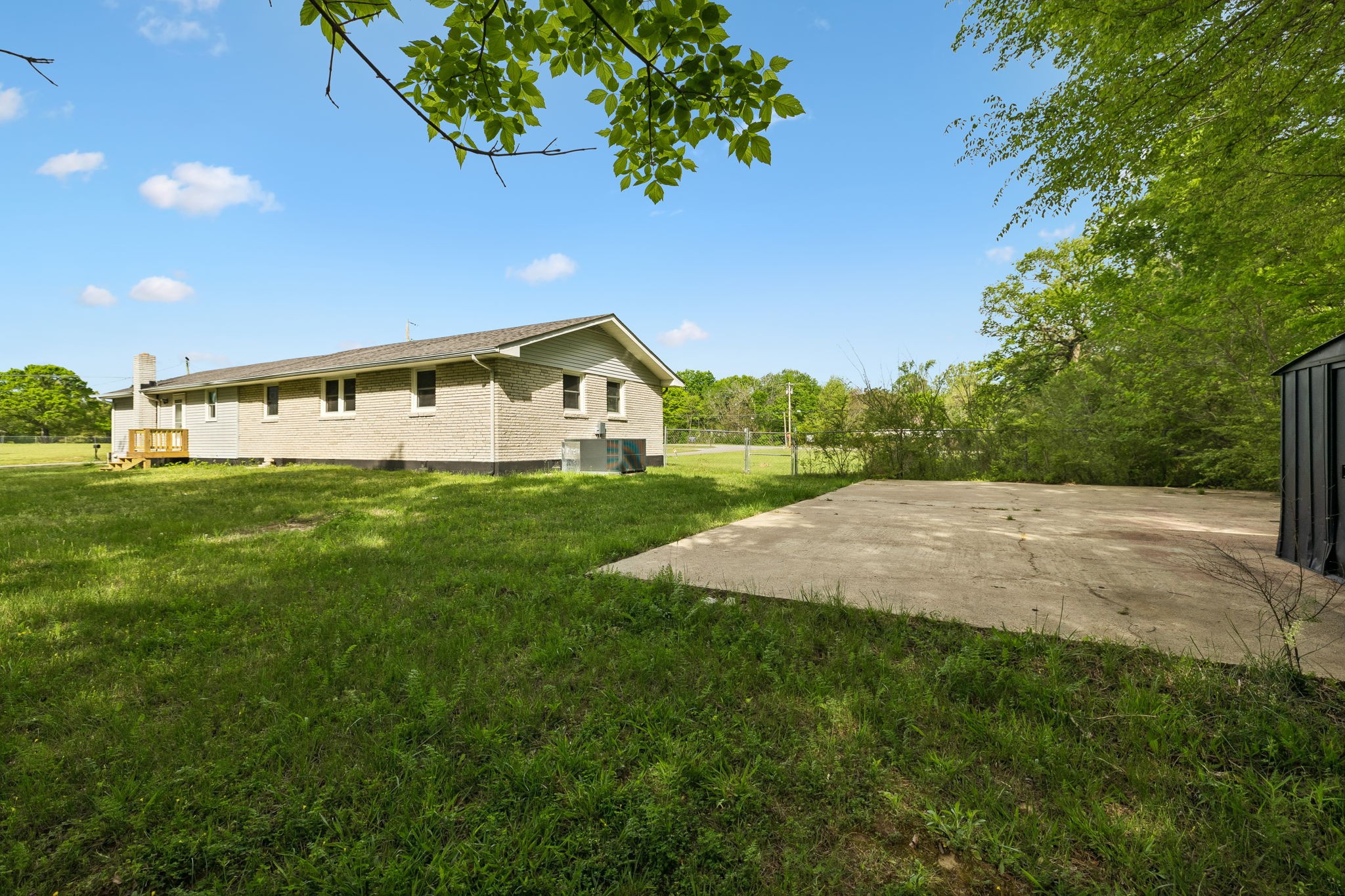 1003 Twin Creek Rd Property Photo 37