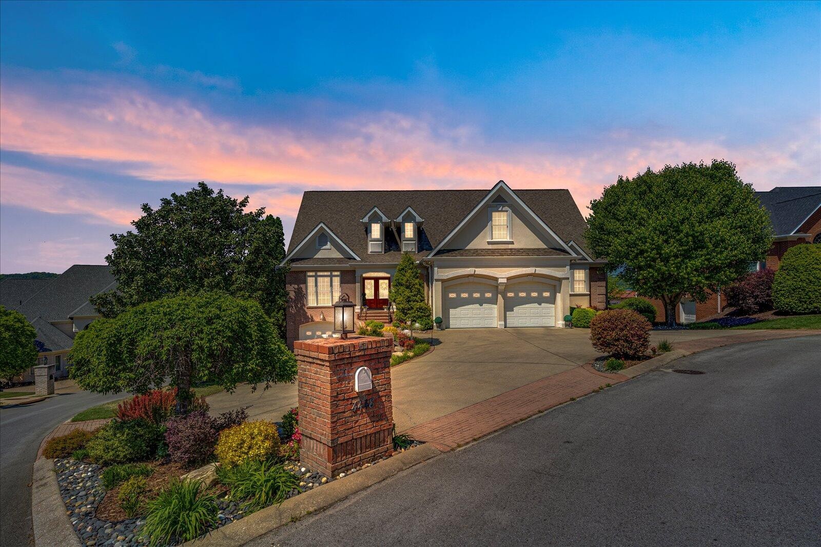 4448 Sailmaker Circle Property Photo 4
