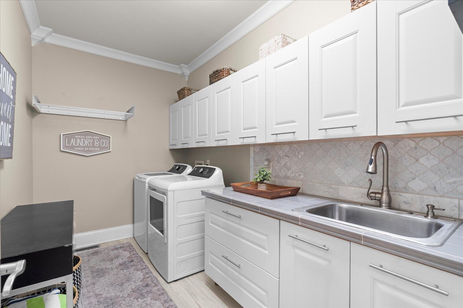 4448 Sailmaker Circle Property Photo 33