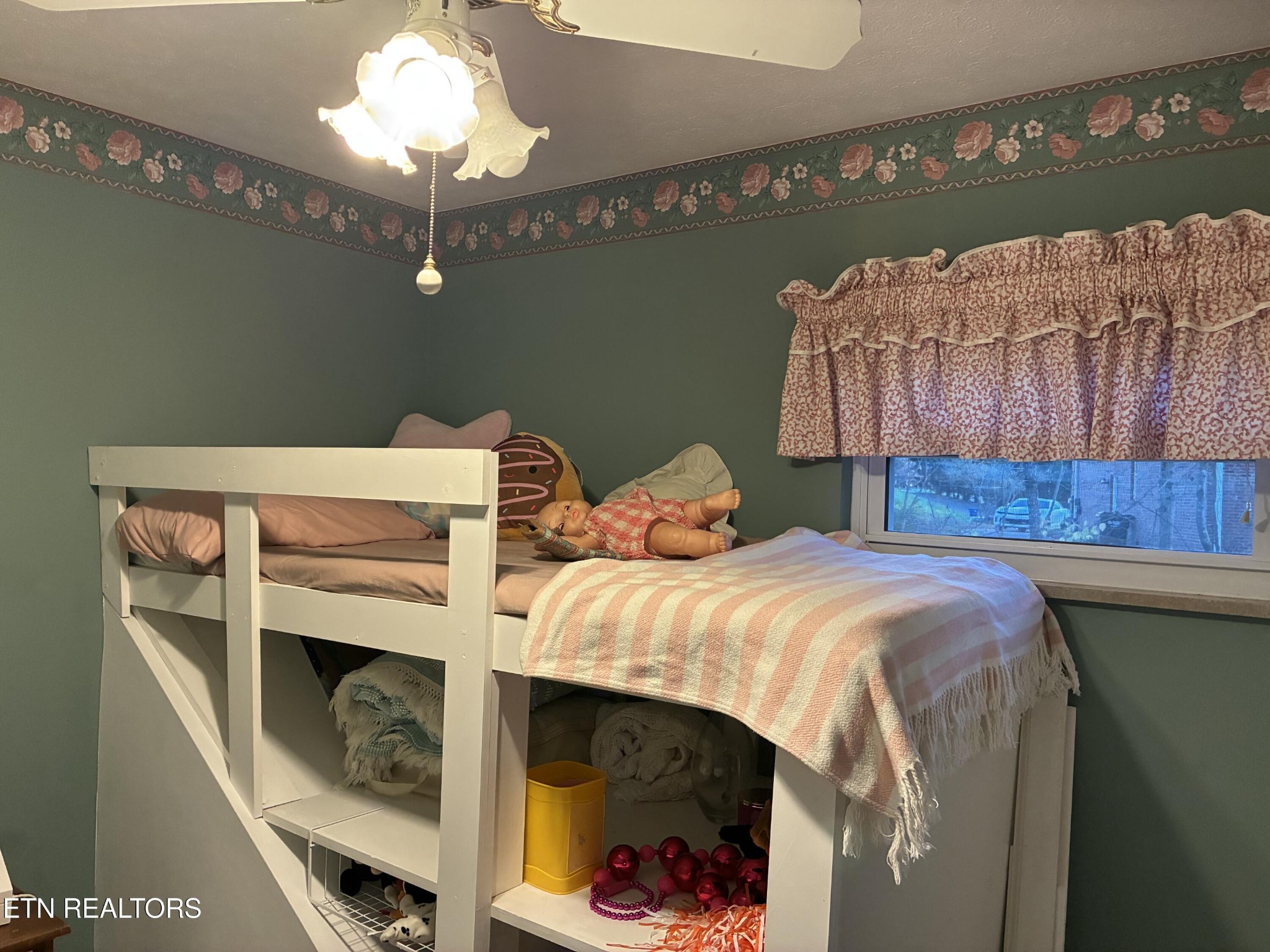 1631 Maplegreen Lane Property Photo 14
