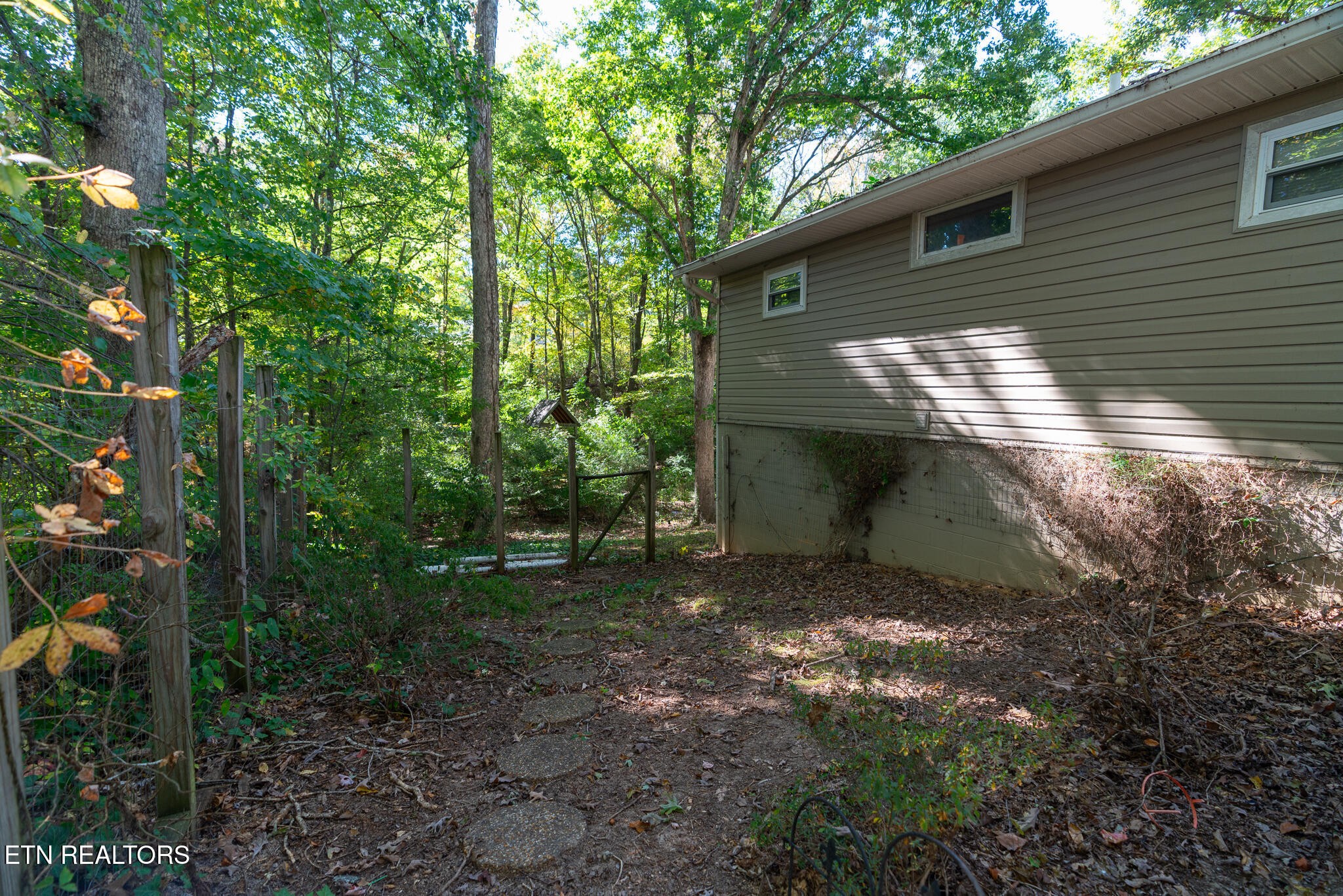 1631 Maplegreen Lane Property Photo 28