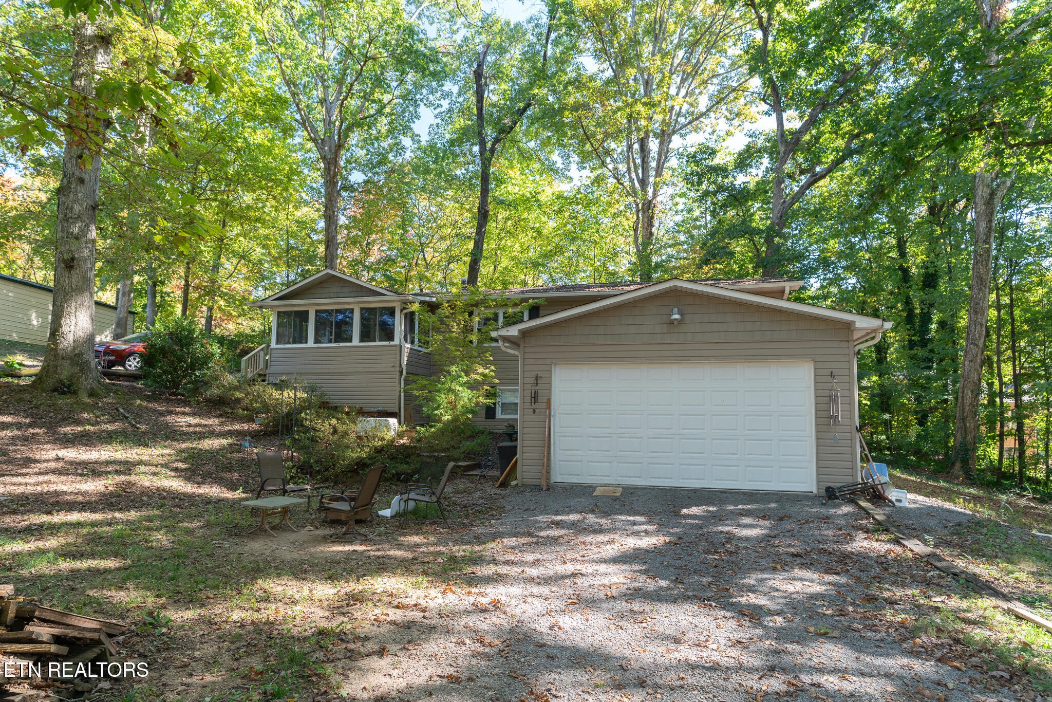 1631 Maplegreen Lane Property Photo 29
