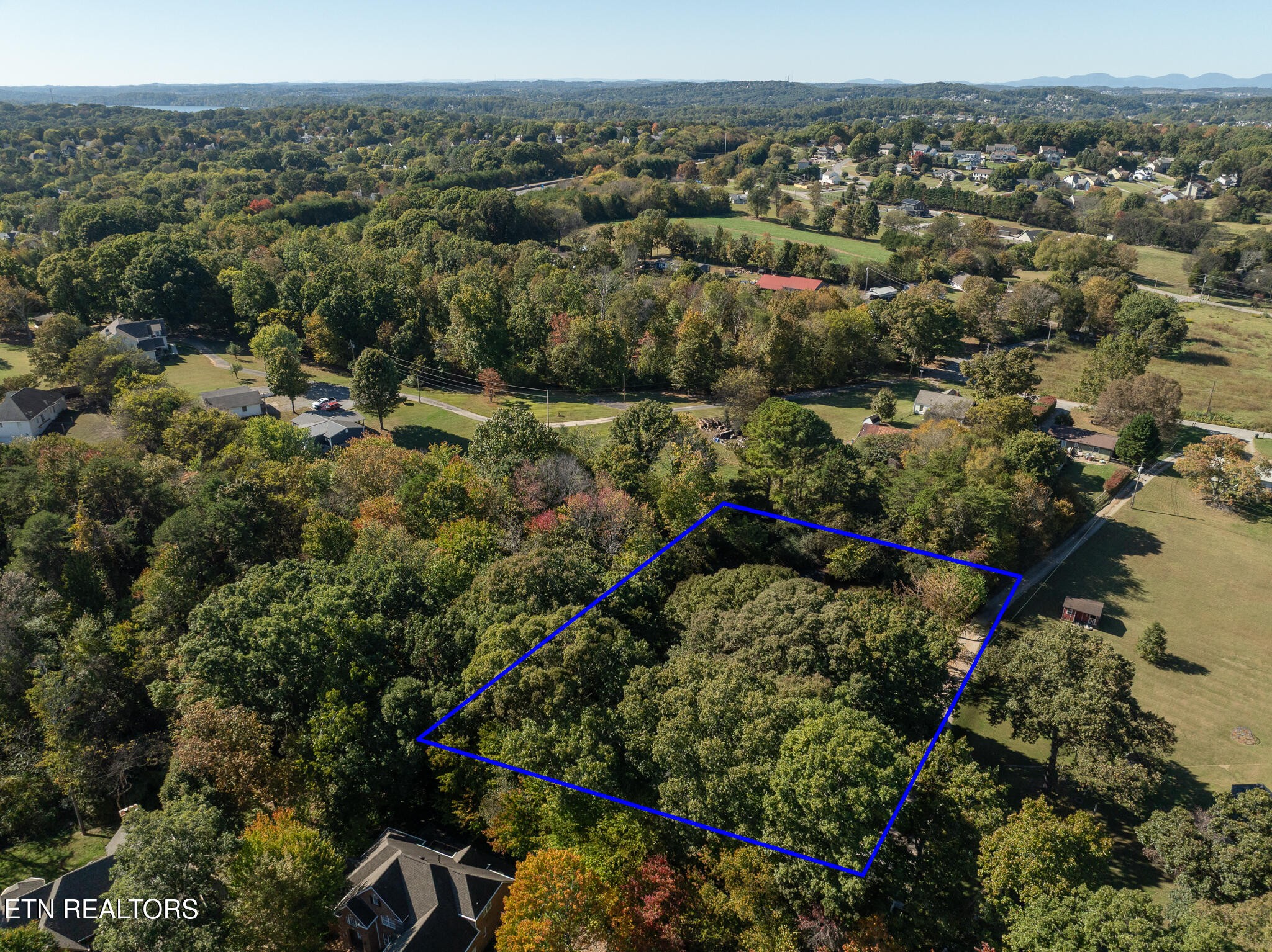 1631 Maplegreen Lane Property Photo 36