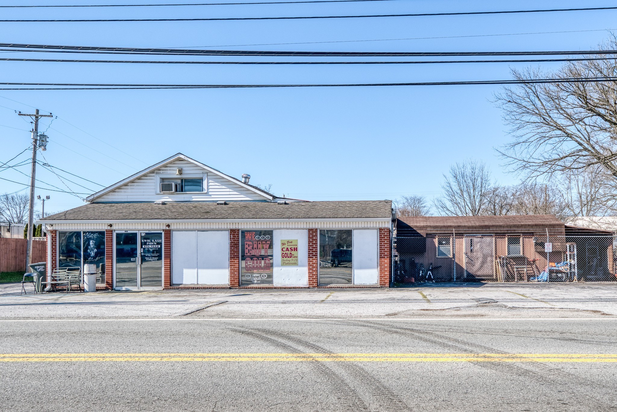 249 N Spring St Property Photo 4