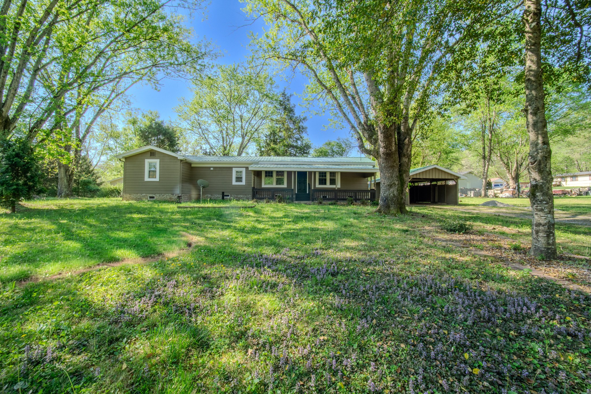 307 Isom St Property Photo 1