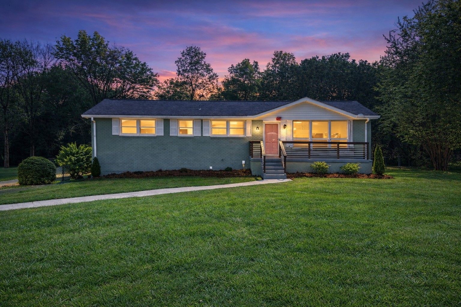 1614 Shady Cir