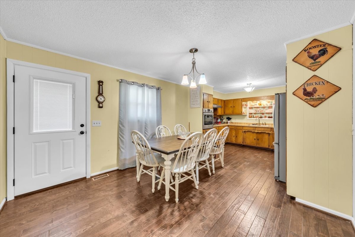 321 Goodridge Rd Property Photo 2