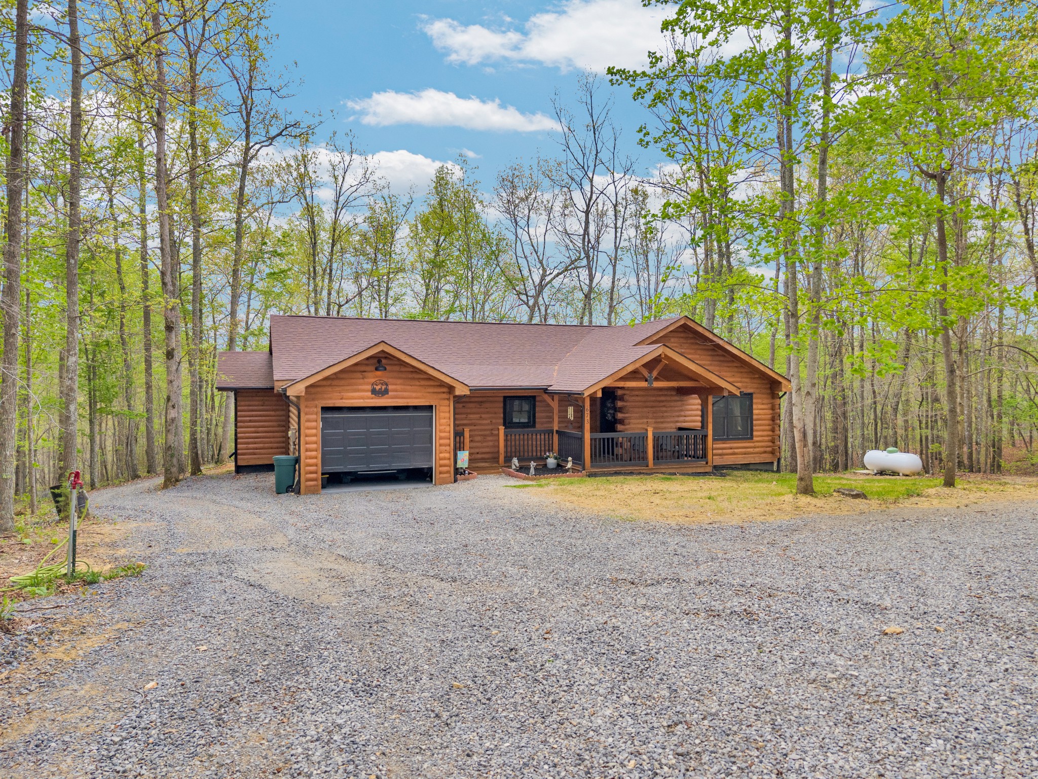 673 Arrowhead Rd Property Photo 1