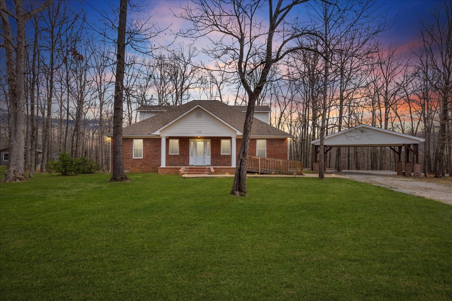 732 Tiger Bennett Rd Property Photo 1