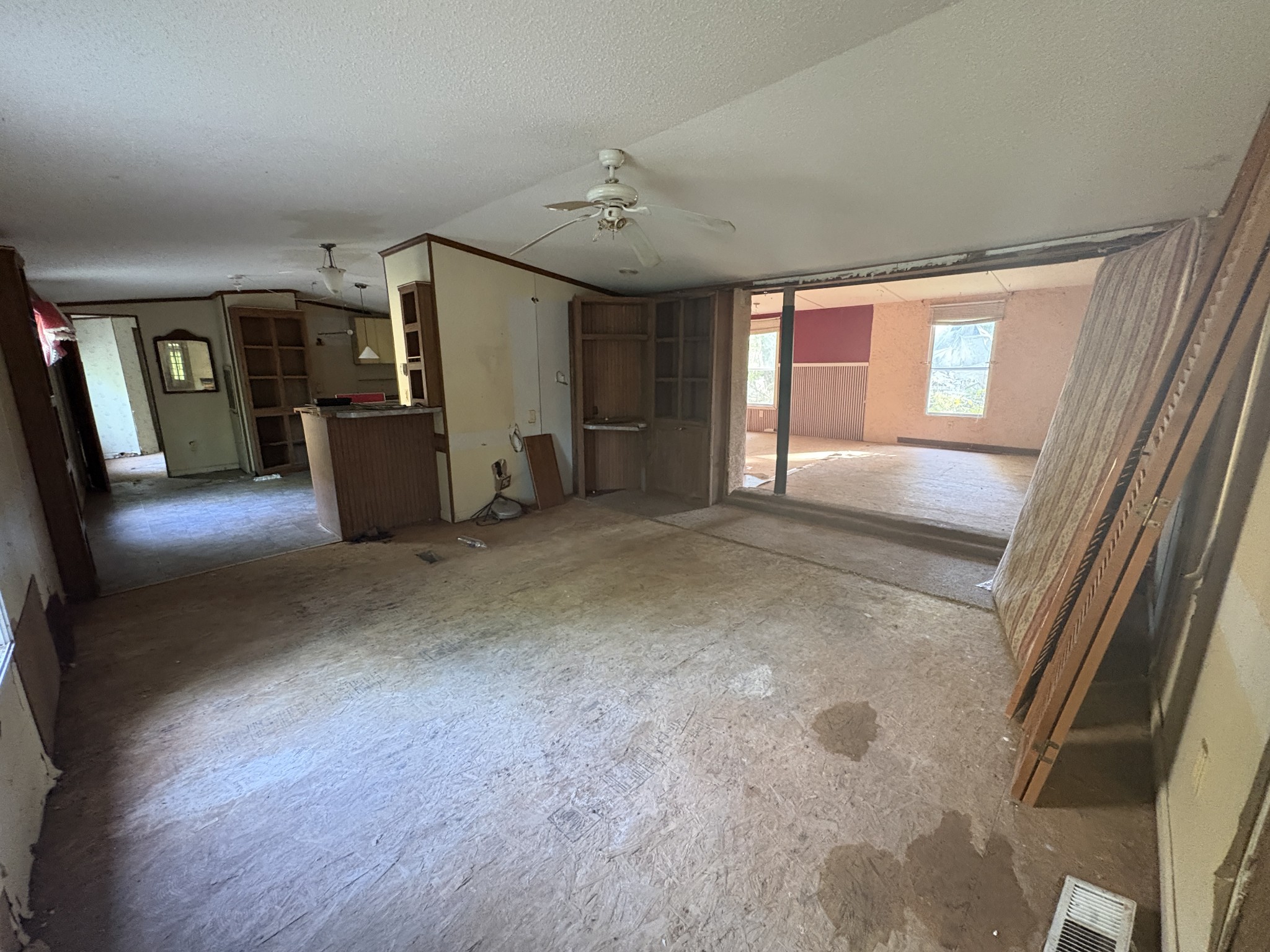215 Frederick Loop Property Photo 5