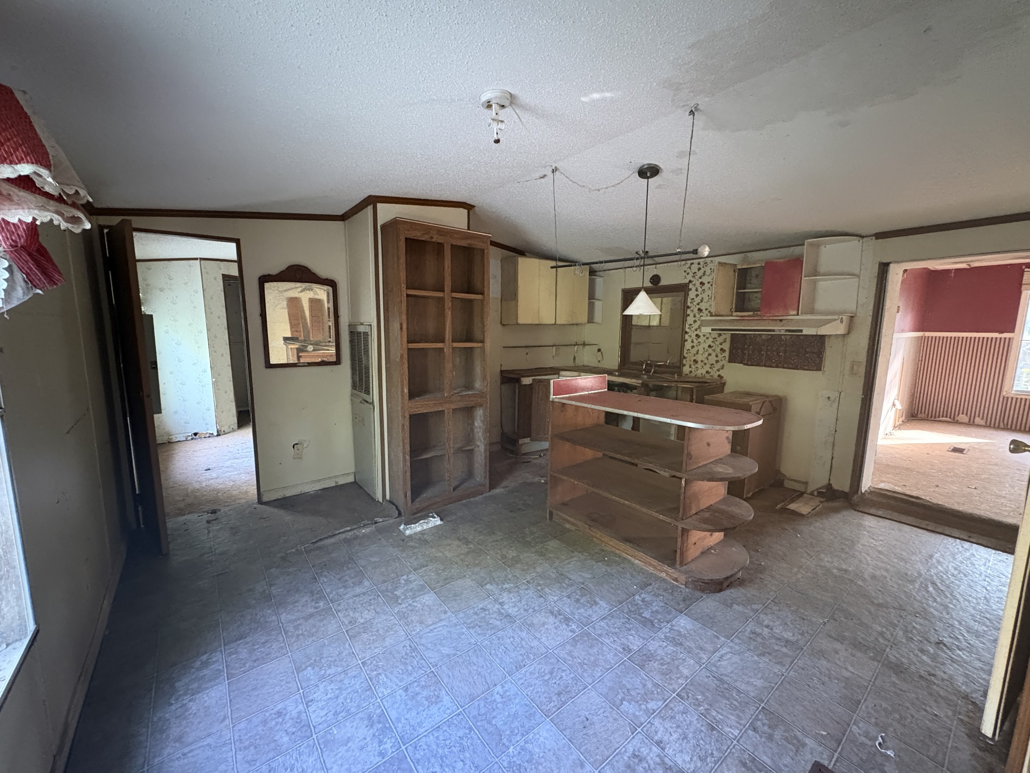 215 Frederick Loop Property Photo 6