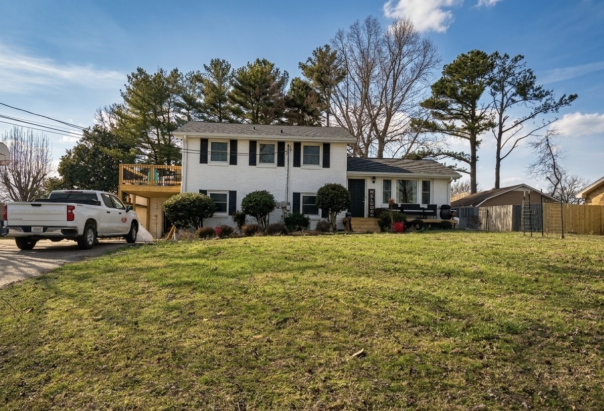 103 Riverwood Dr Property Photo 1
