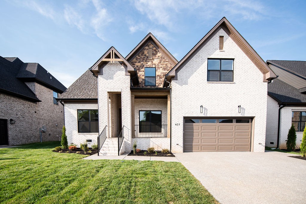 625 Hollow Wood Trl Property Photo 1