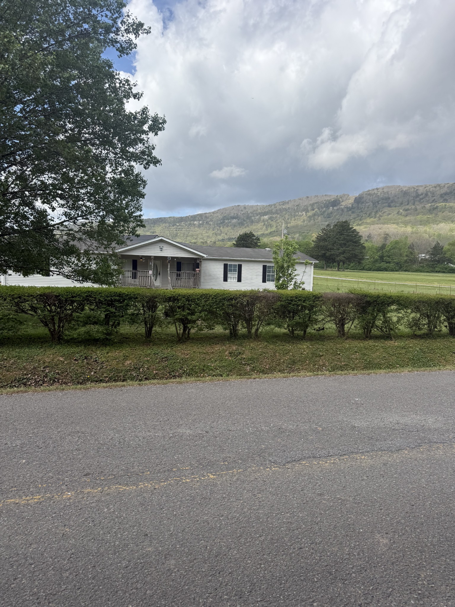 1791 W Valley Rd