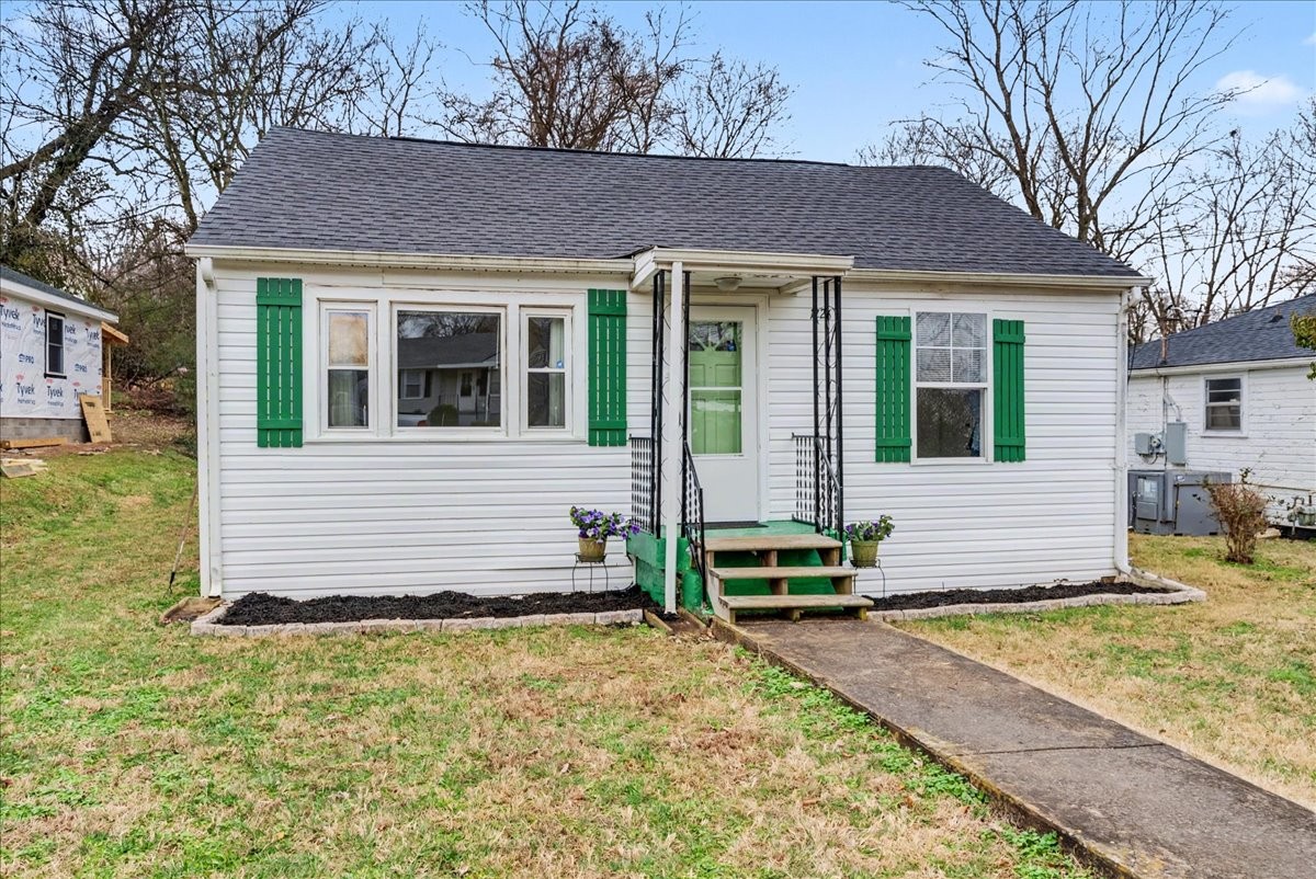 1226 Cedar St Property Photo 1