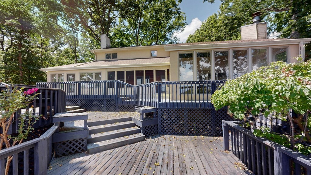305 Keck Ln Property Photo 7