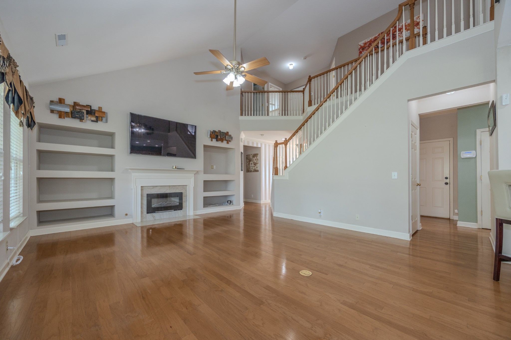 1204 Misty Glen Ct Property Photo 8