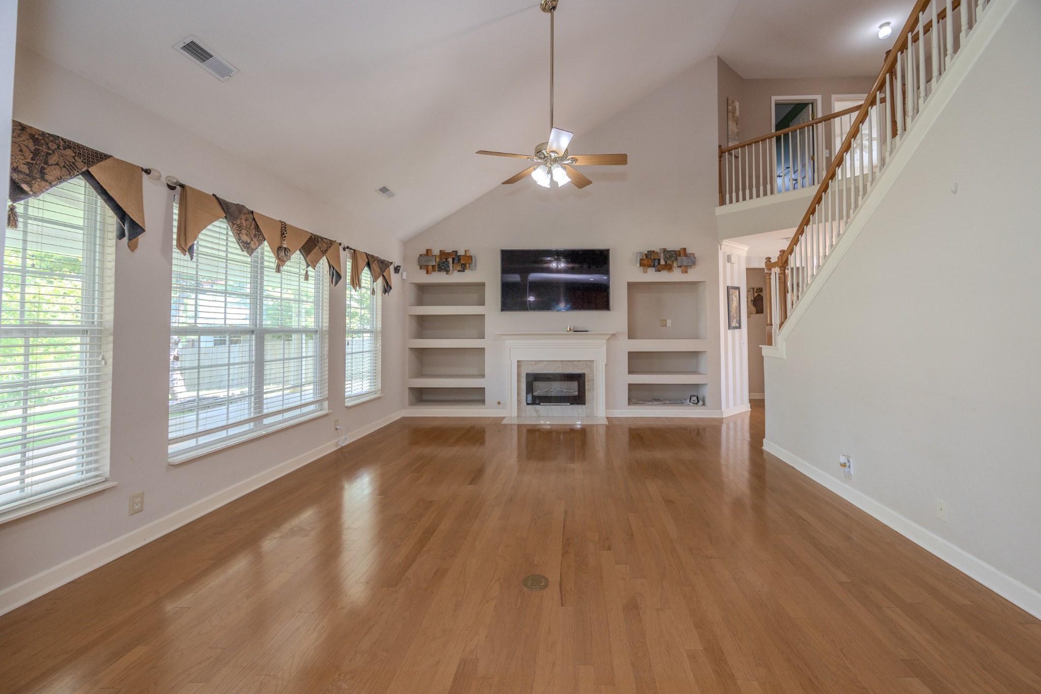 1204 Misty Glen Ct Property Photo 9