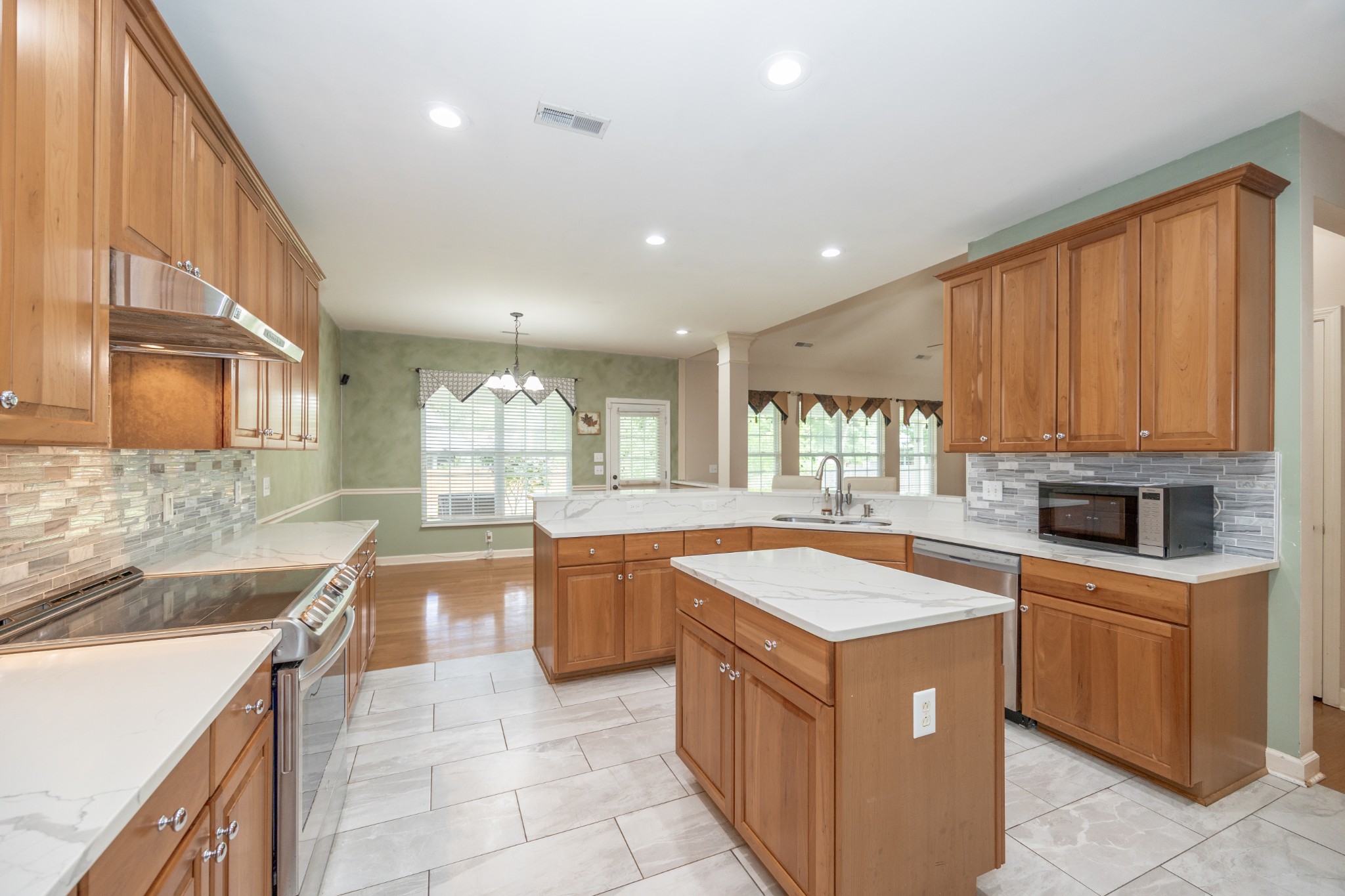 1204 Misty Glen Ct Property Photo 17