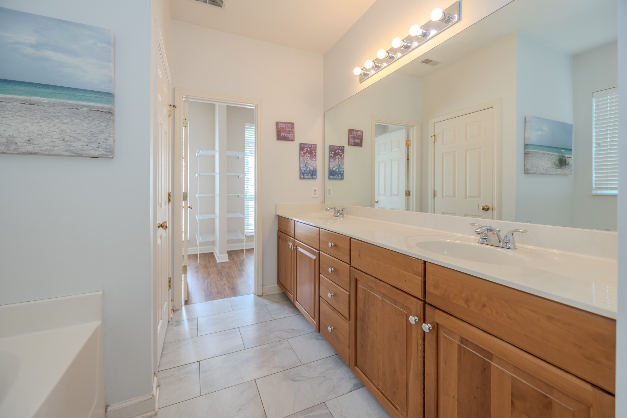 1204 Misty Glen Ct Property Photo 23