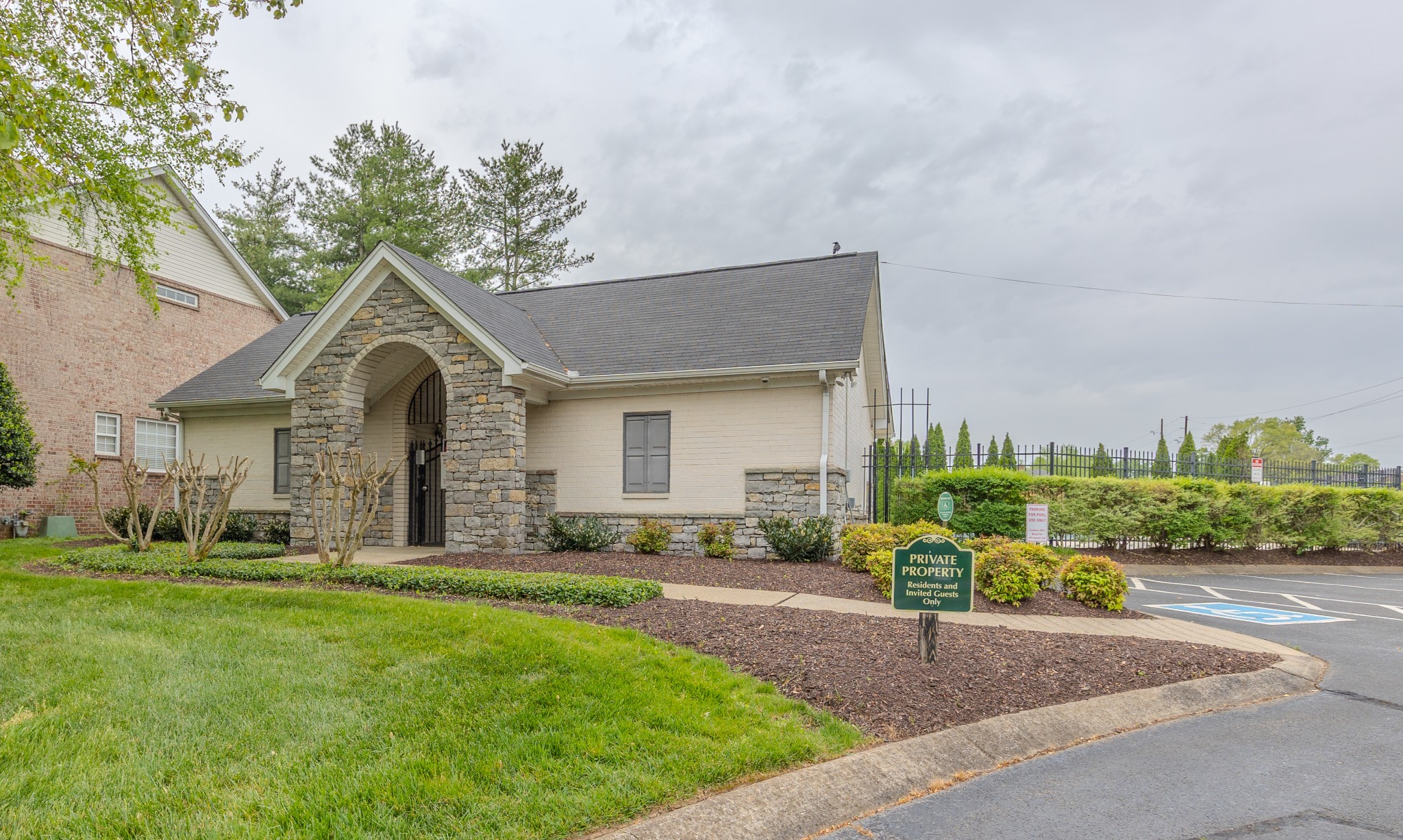 1204 Misty Glen Ct Property Photo 54