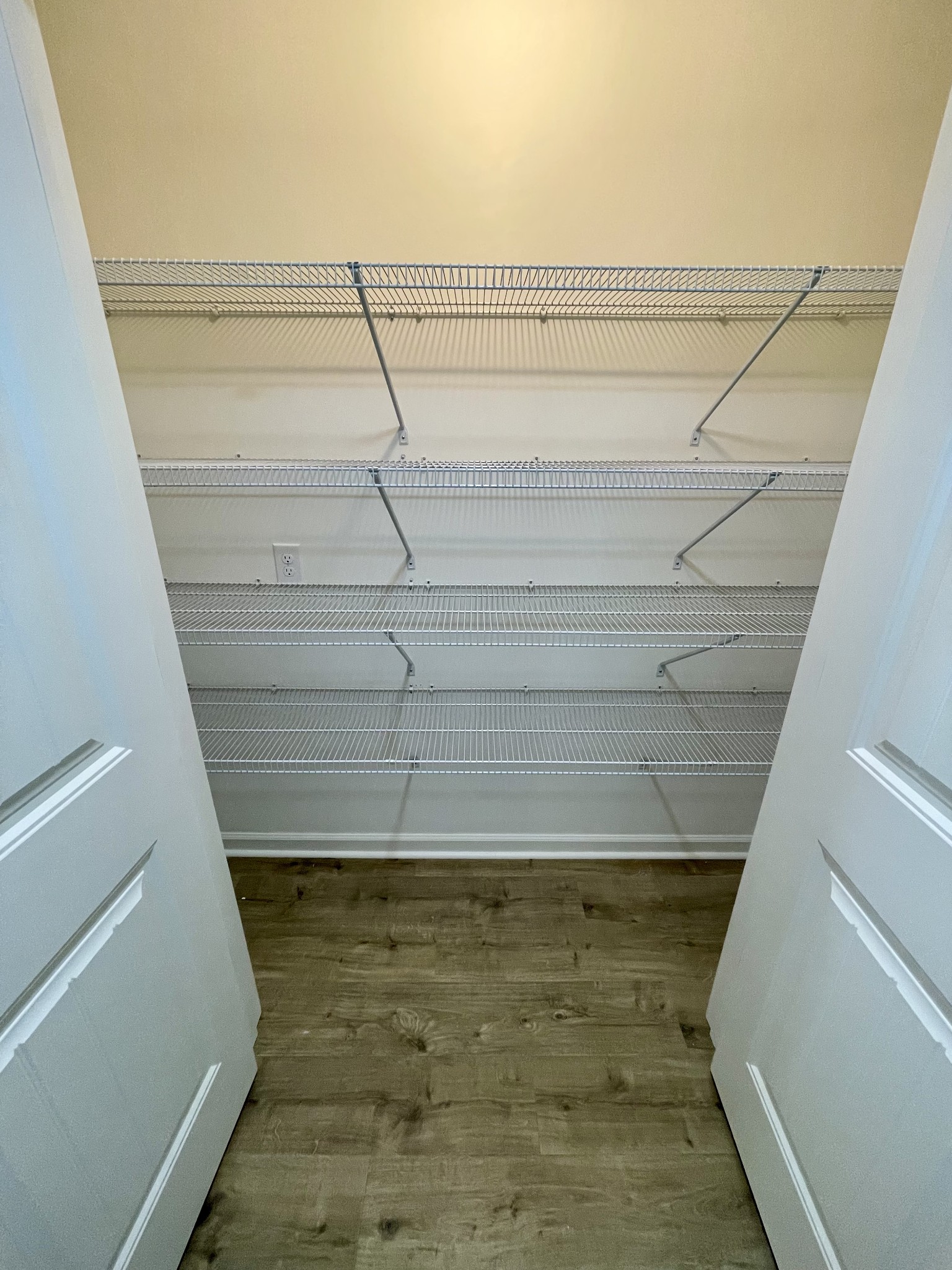 100 Donald Dr Property Photo 18