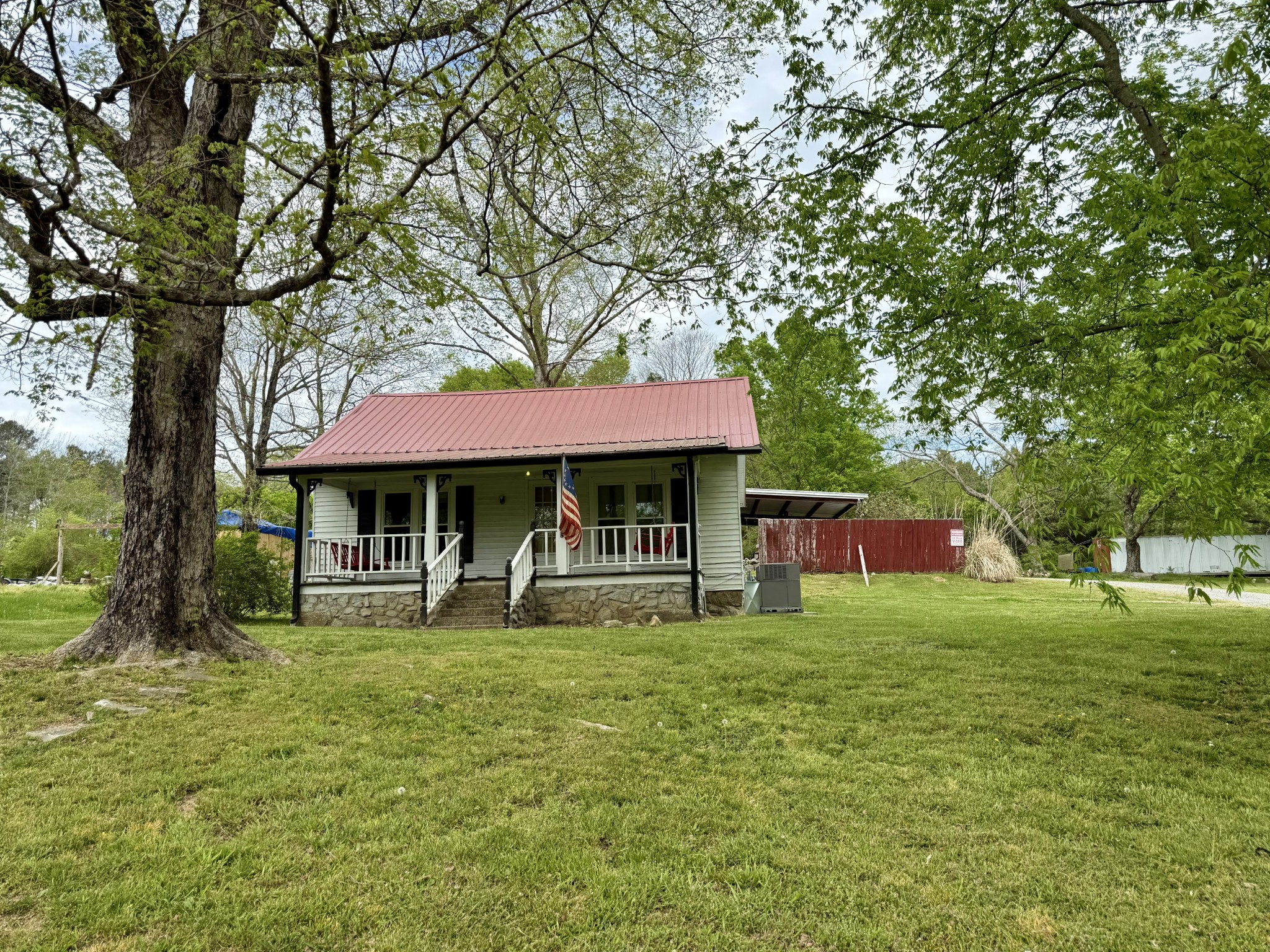 2114 Edgewood Rd Property Photo 9