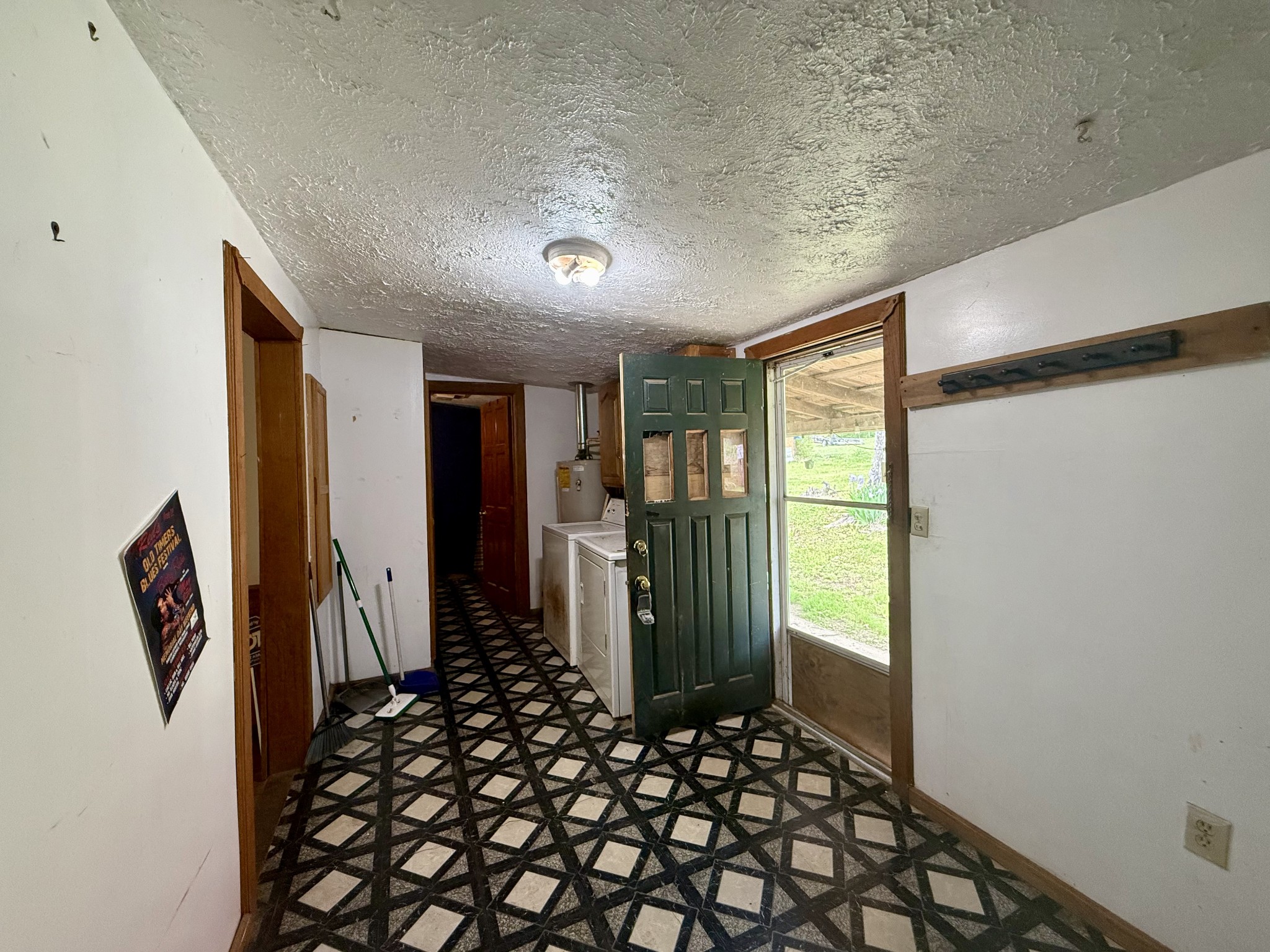 2114 Edgewood Rd Property Photo 19