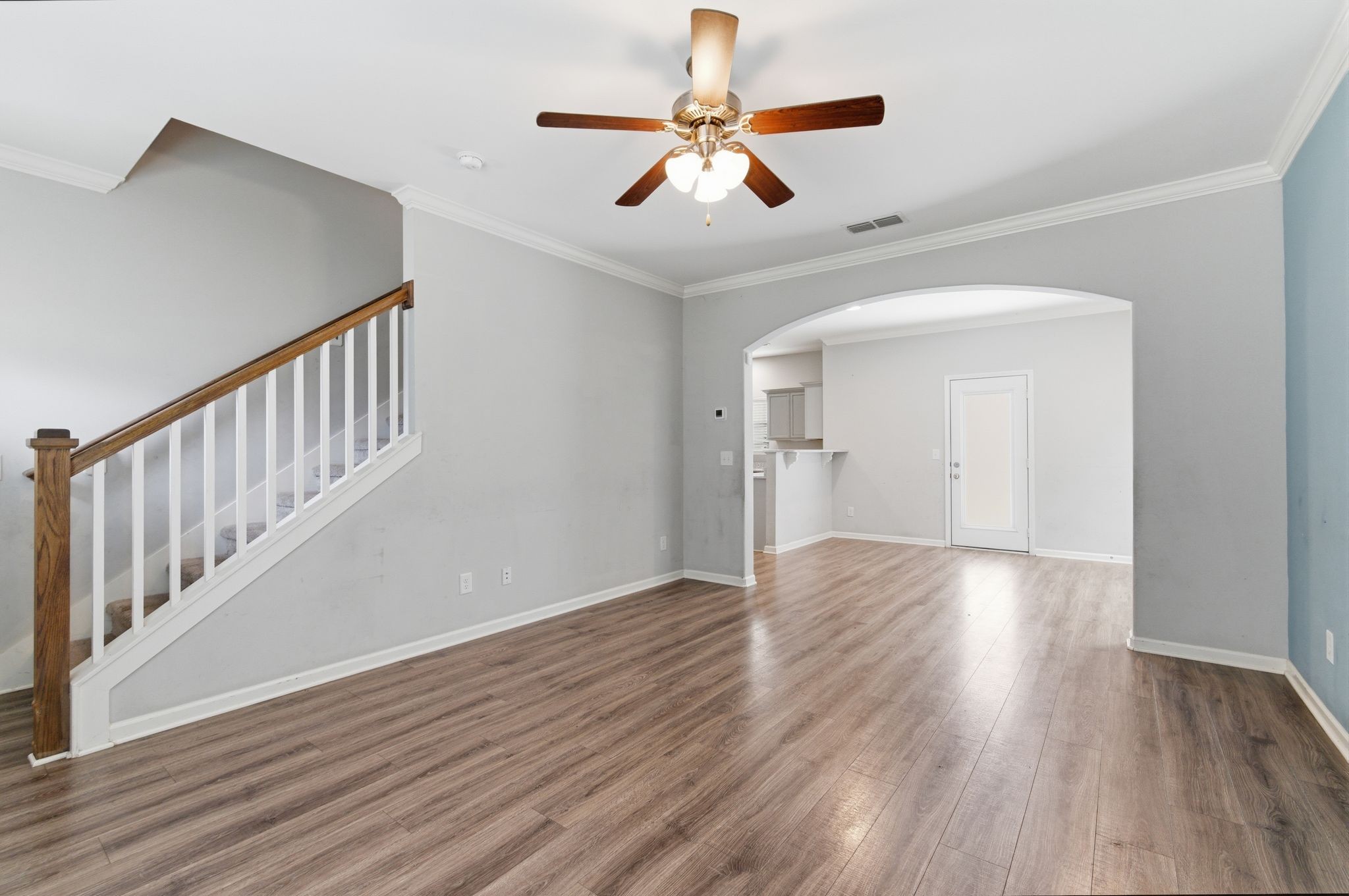 1129 Cotillion Dr Property Photo 5