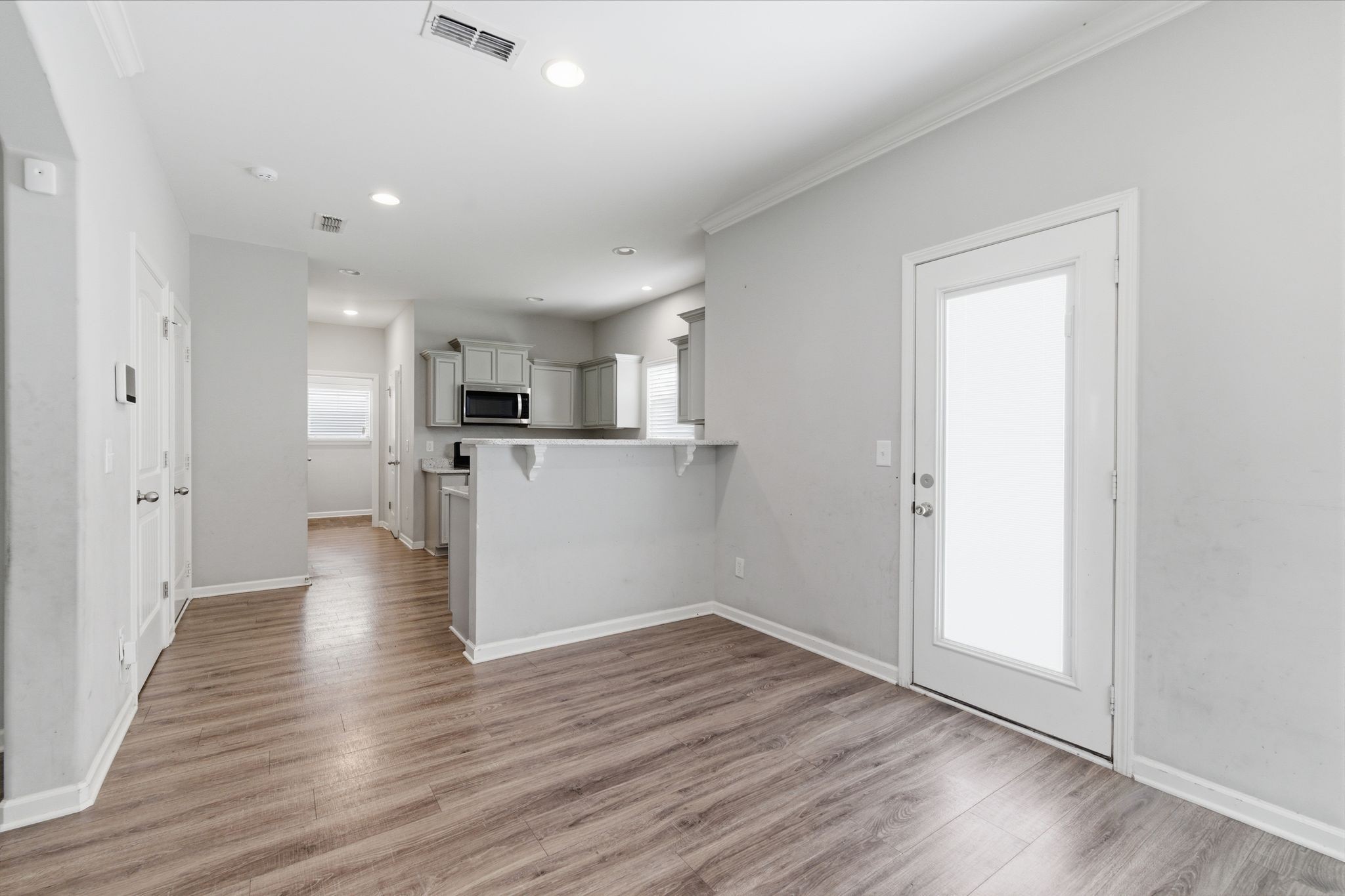 1129 Cotillion Dr Property Photo 8