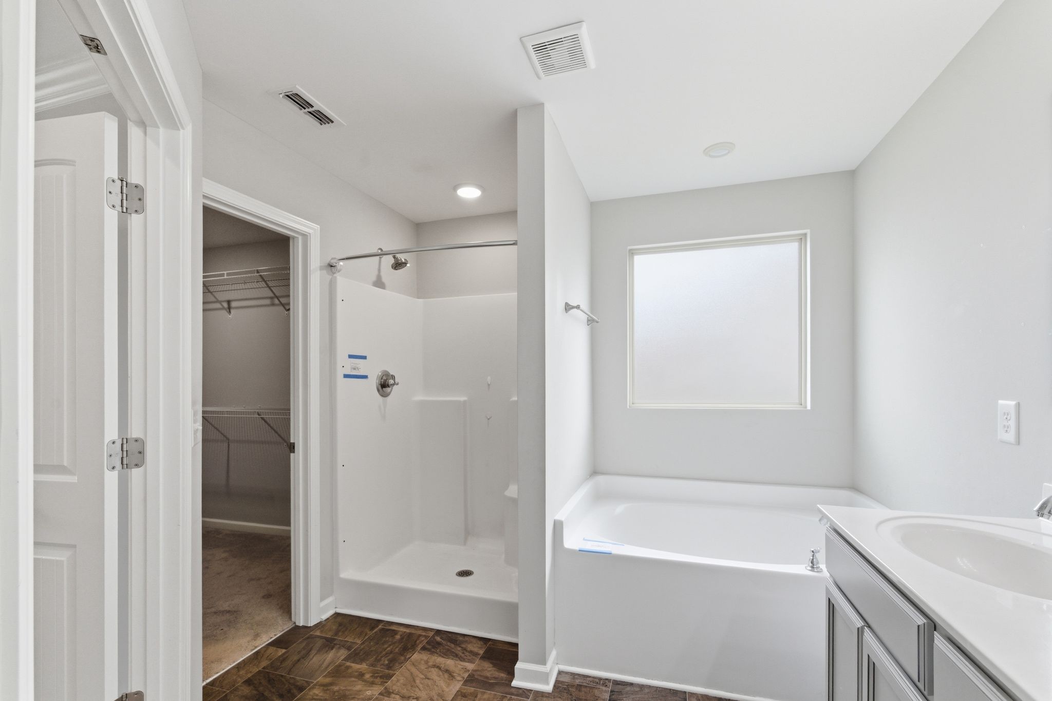 1129 Cotillion Dr Property Photo 18