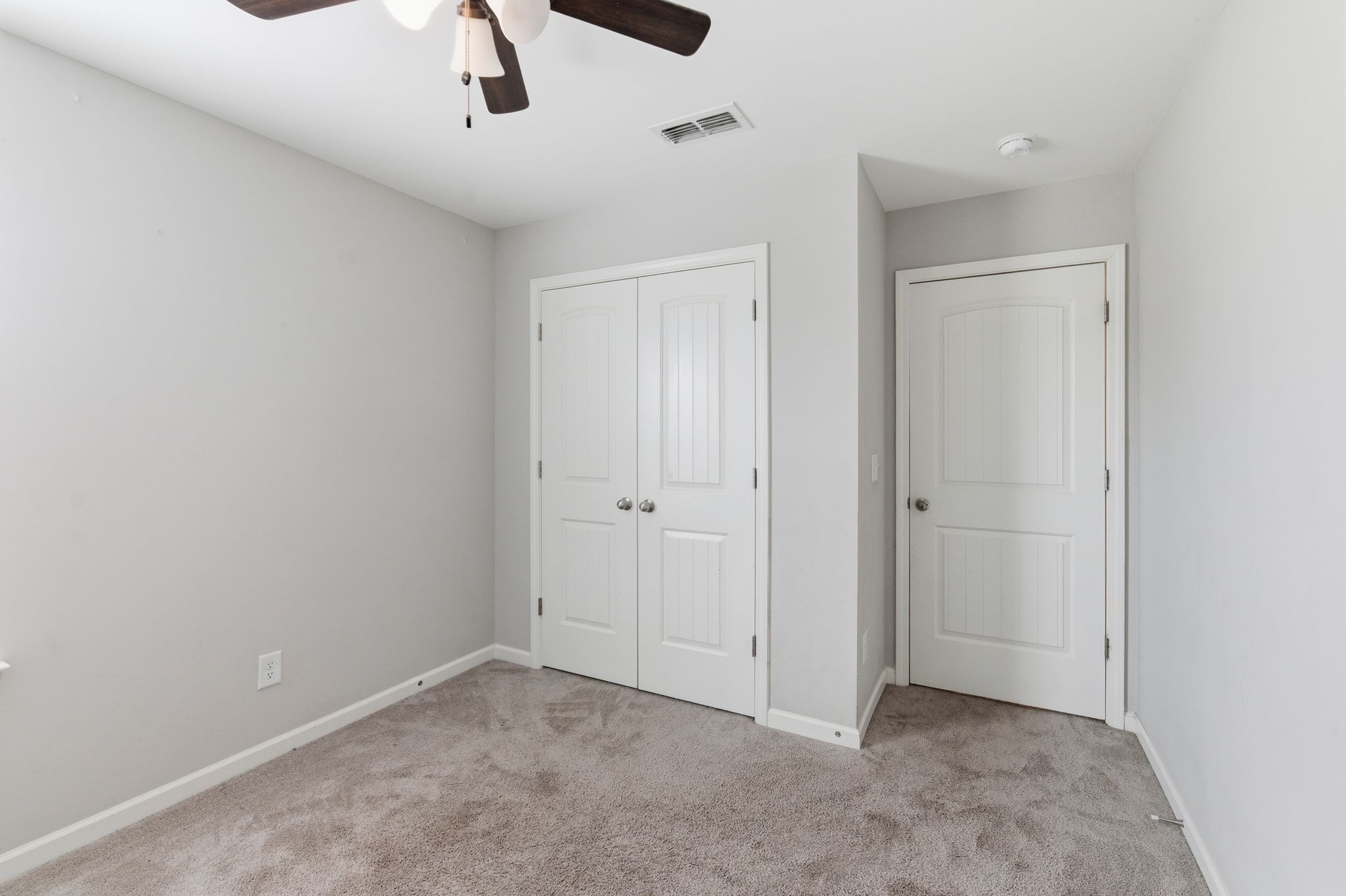 1129 Cotillion Dr Property Photo 21