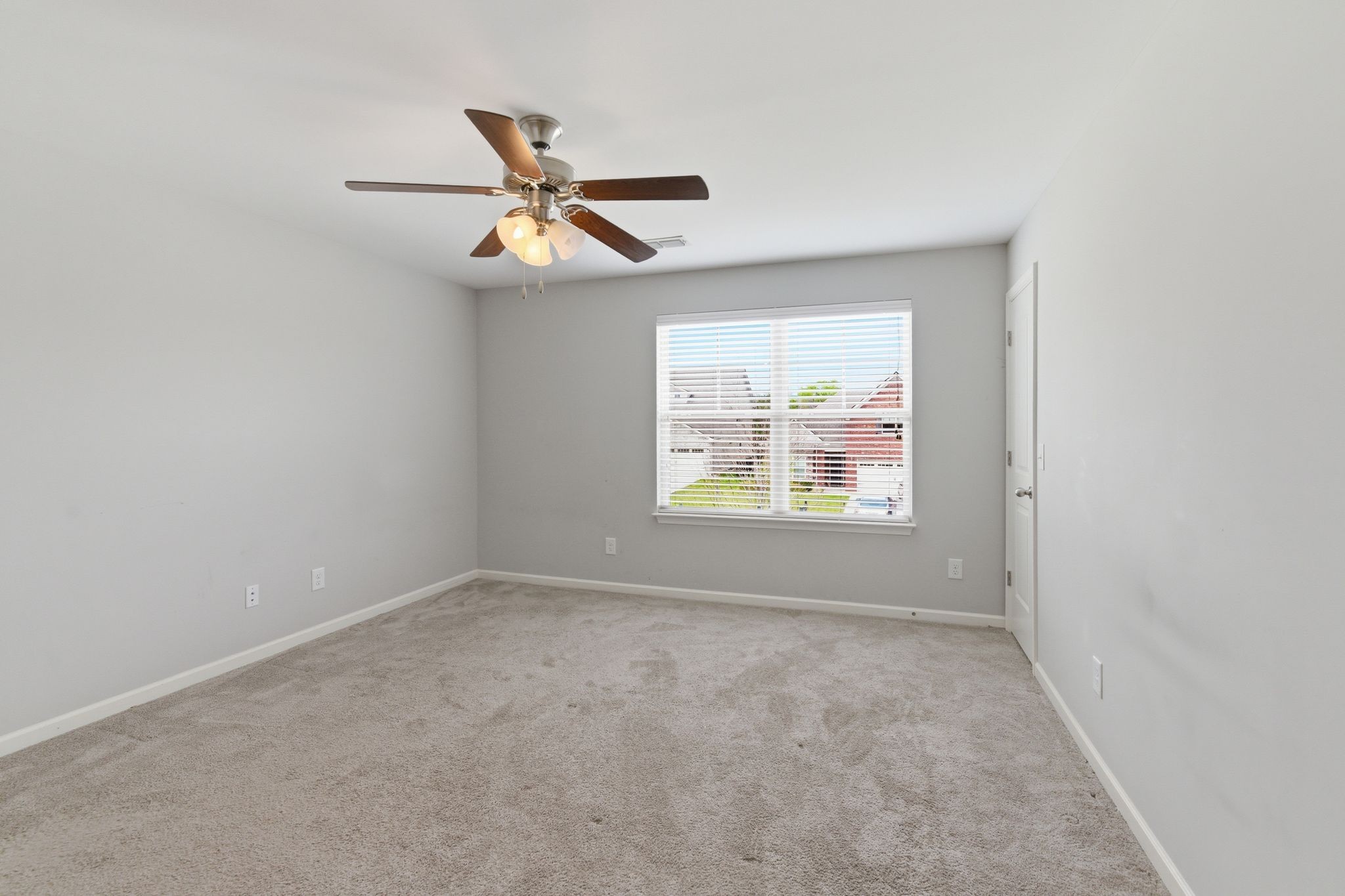 1129 Cotillion Dr Property Photo 22