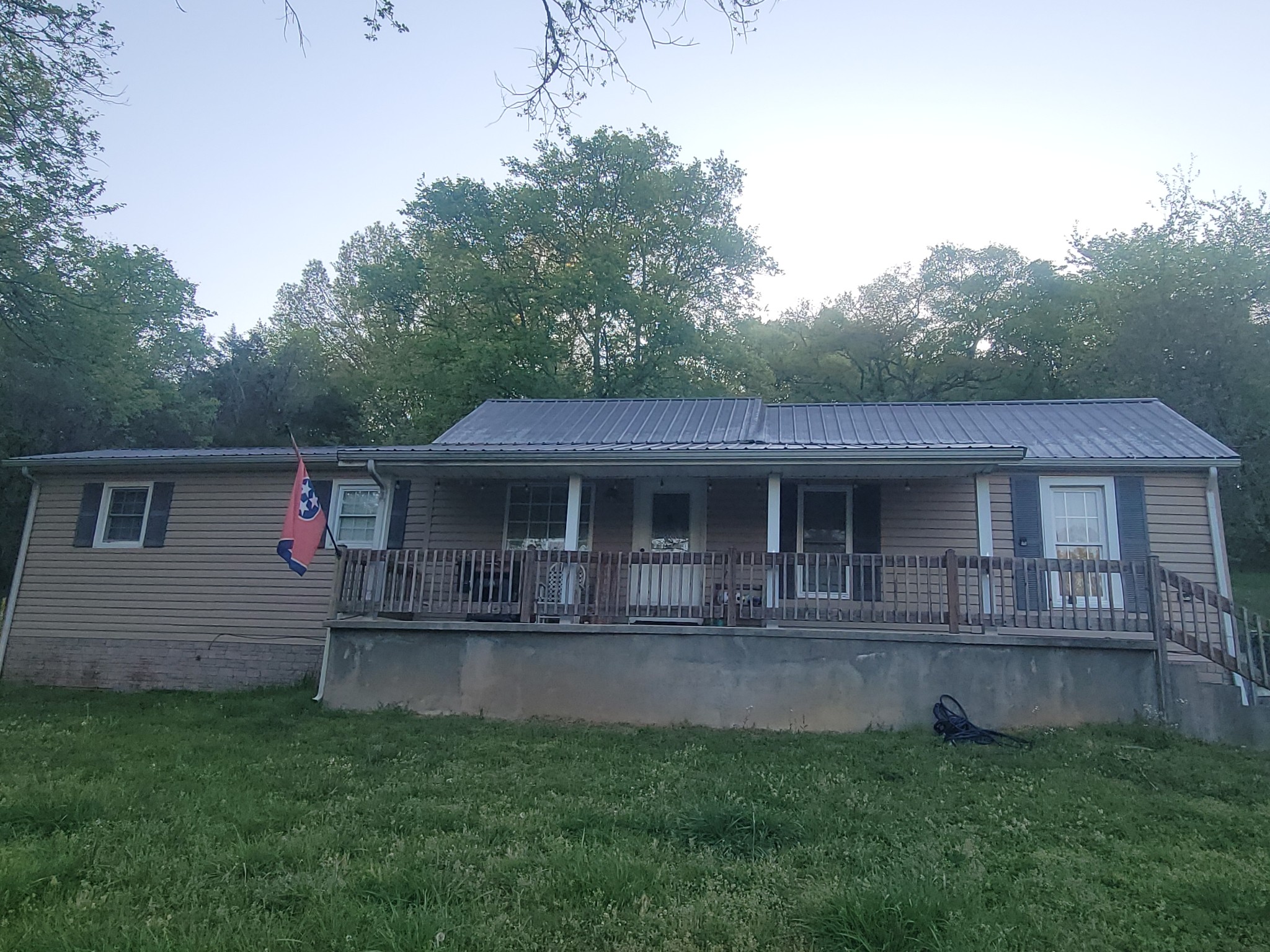 862 W Madison St Property Photo 1