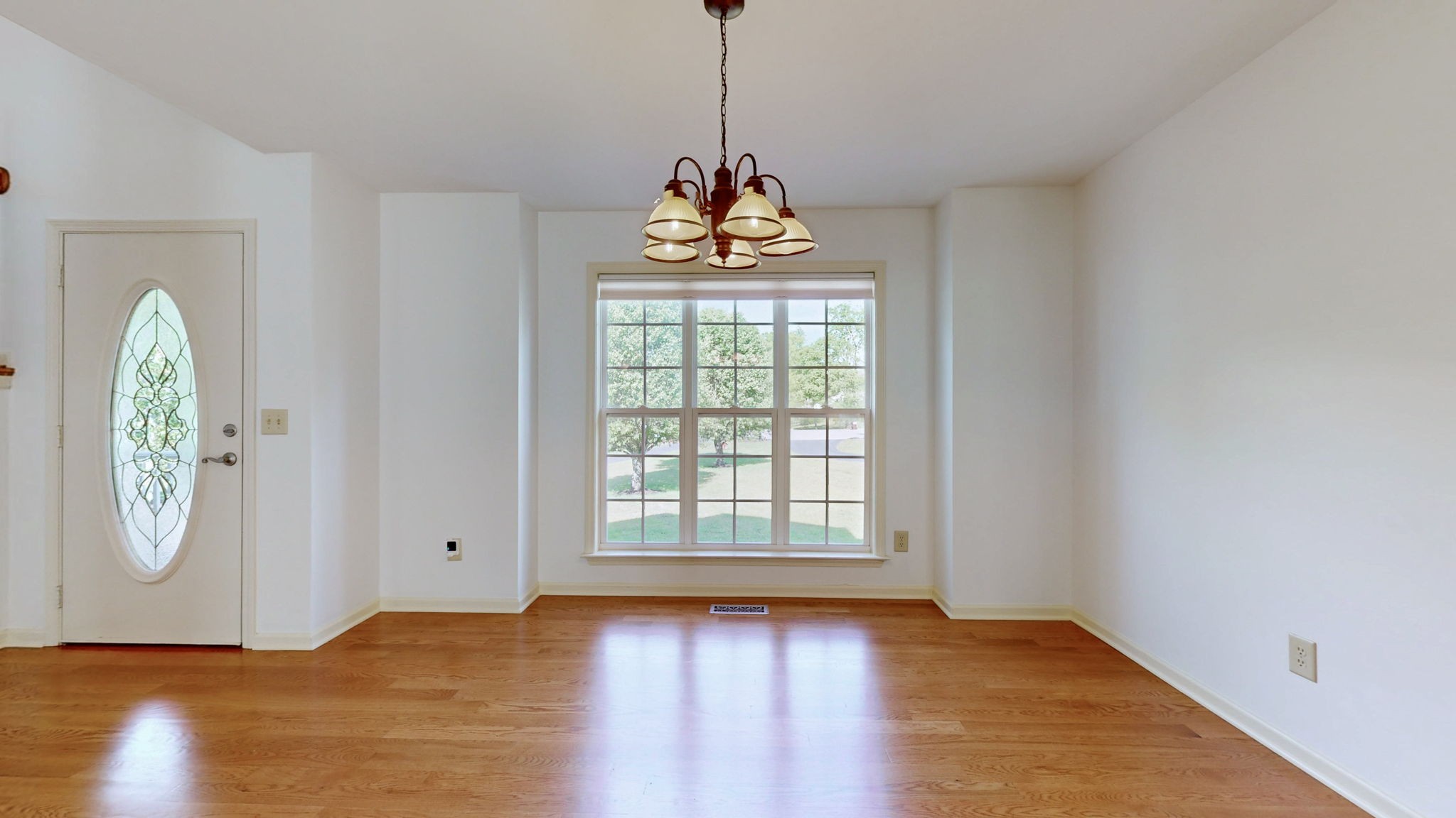 1109 Stonehenge Ct Property Photo 10