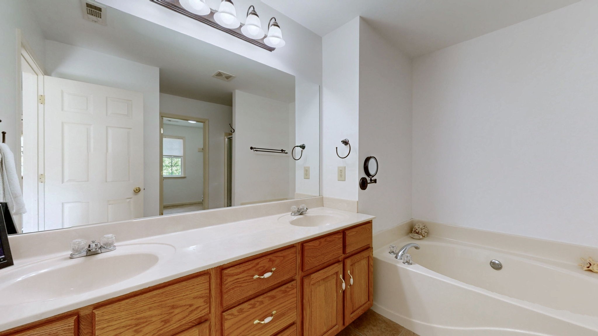 1109 Stonehenge Ct Property Photo 35