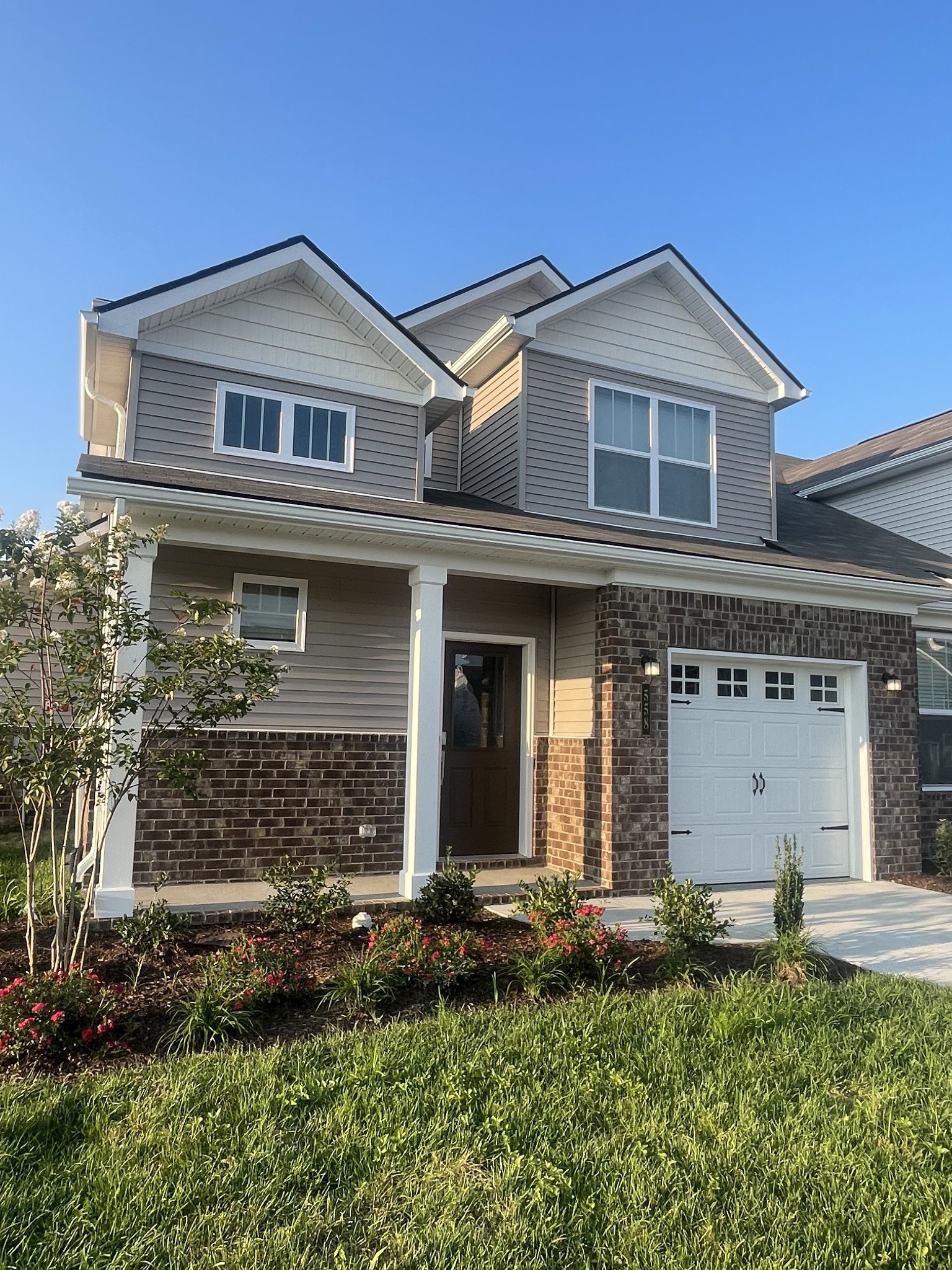 558 Trinity Way Property Photo 2